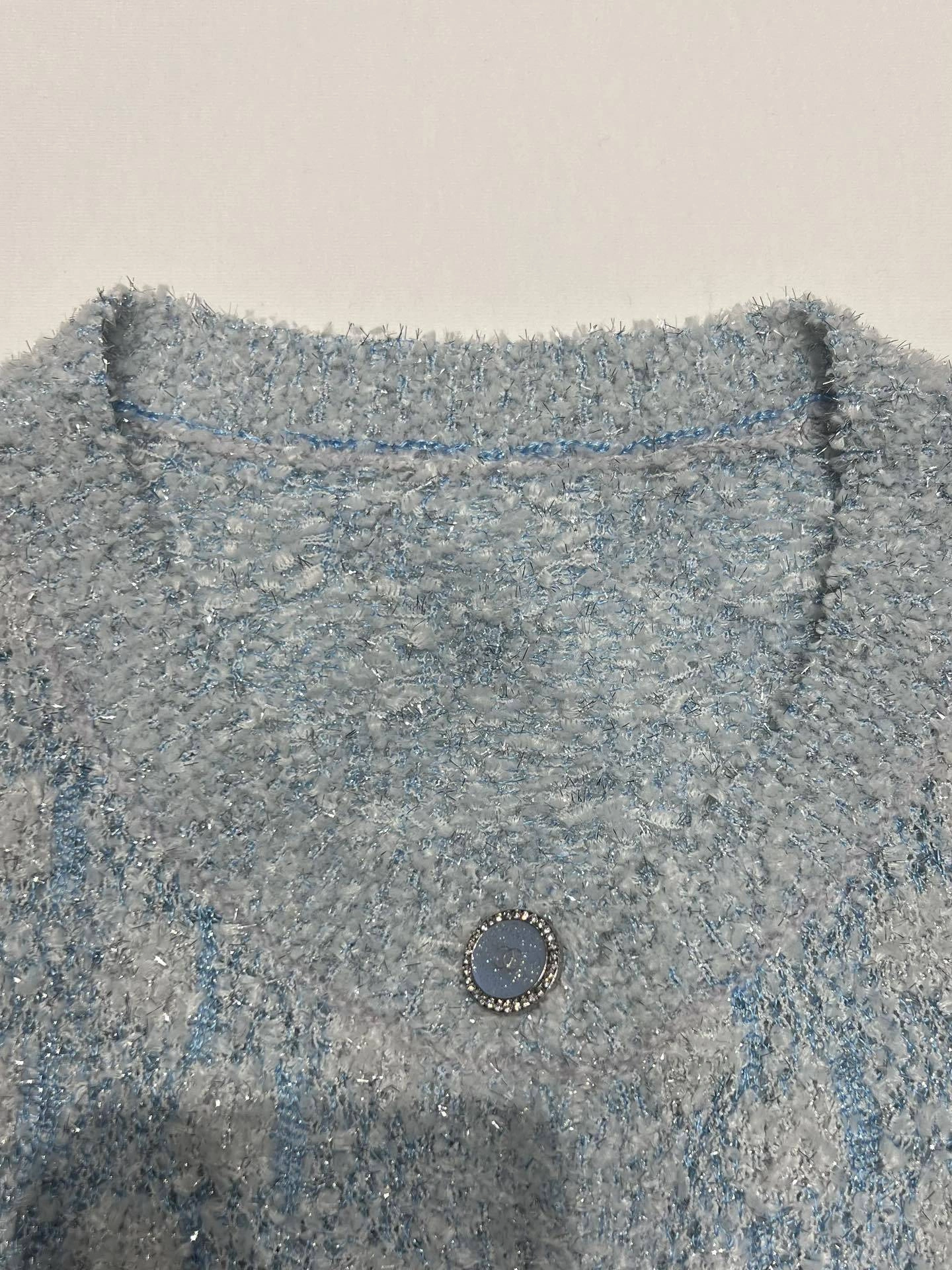 Victoria-- 3h1958 Light Blue Tweed Knit Cardigan item:F-F140A1414H