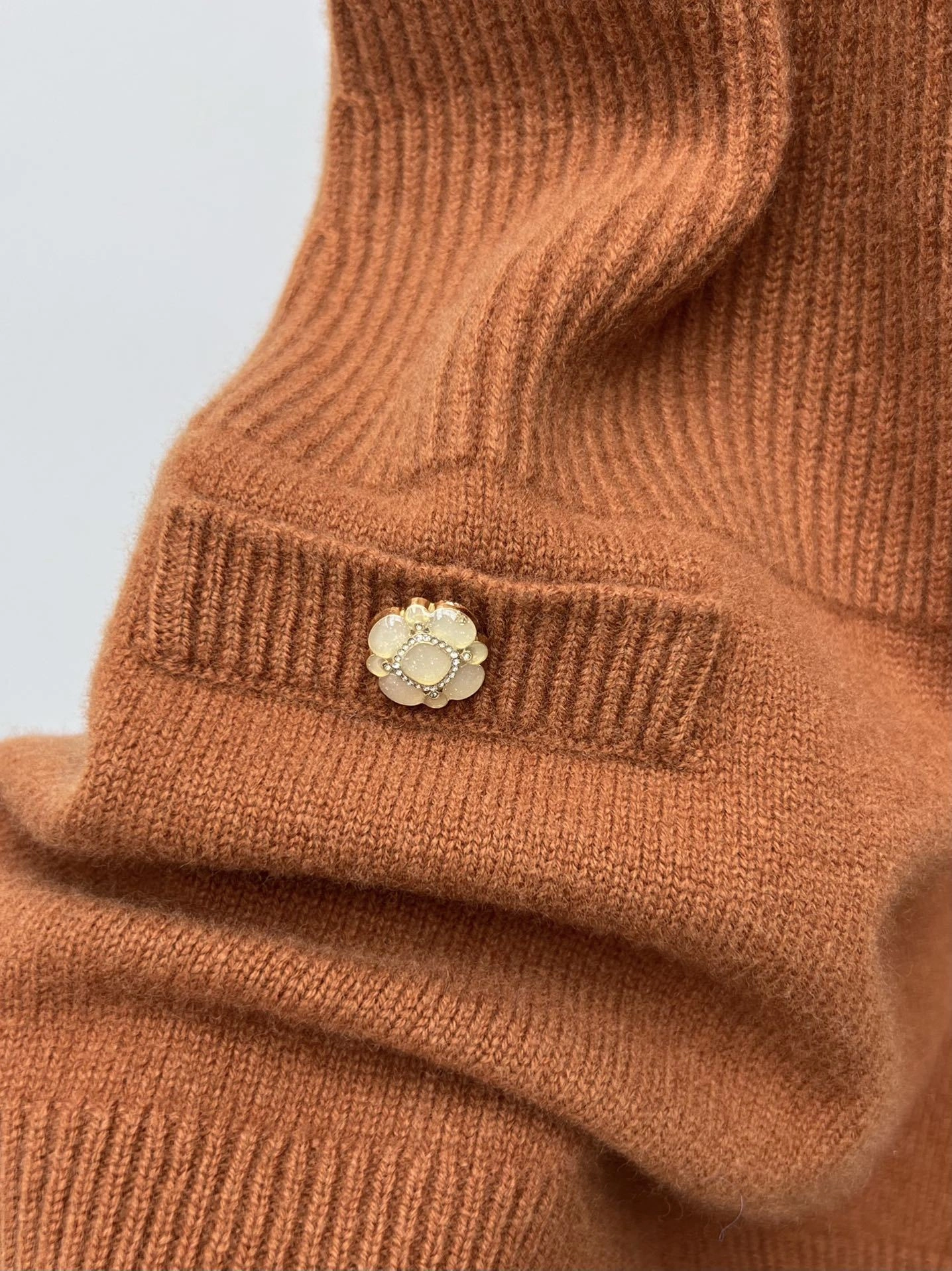 &Victoria-- 3h1958 cashmere 2Colour item:D-F245G1997T-2