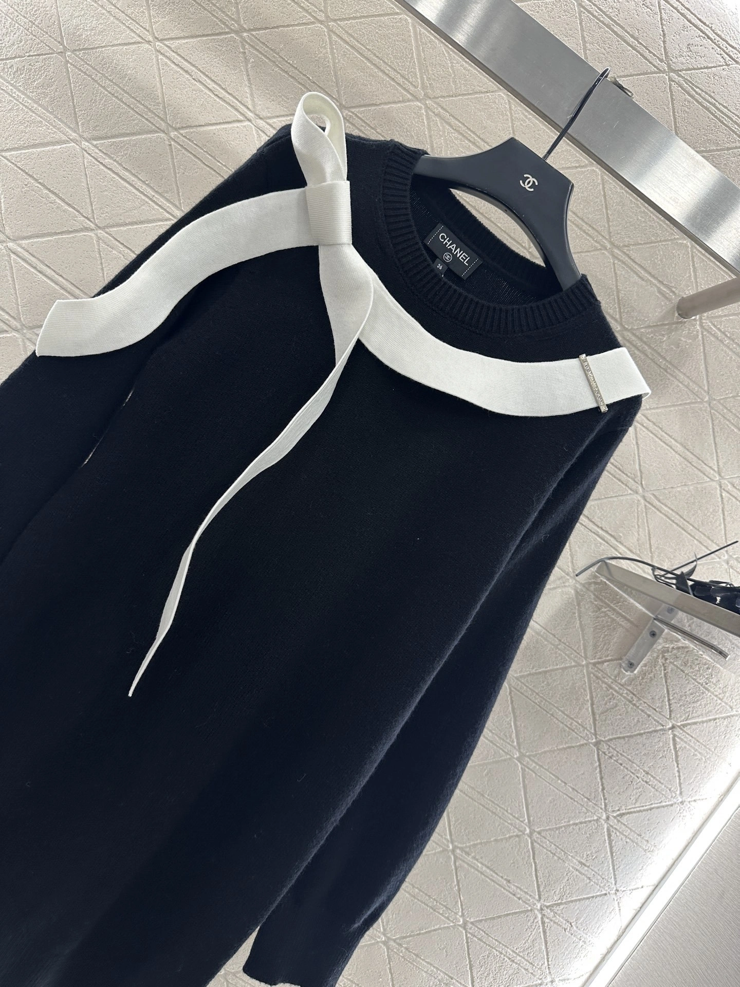 Victoria-- 3h1958 cashmere item:E-F327J0916