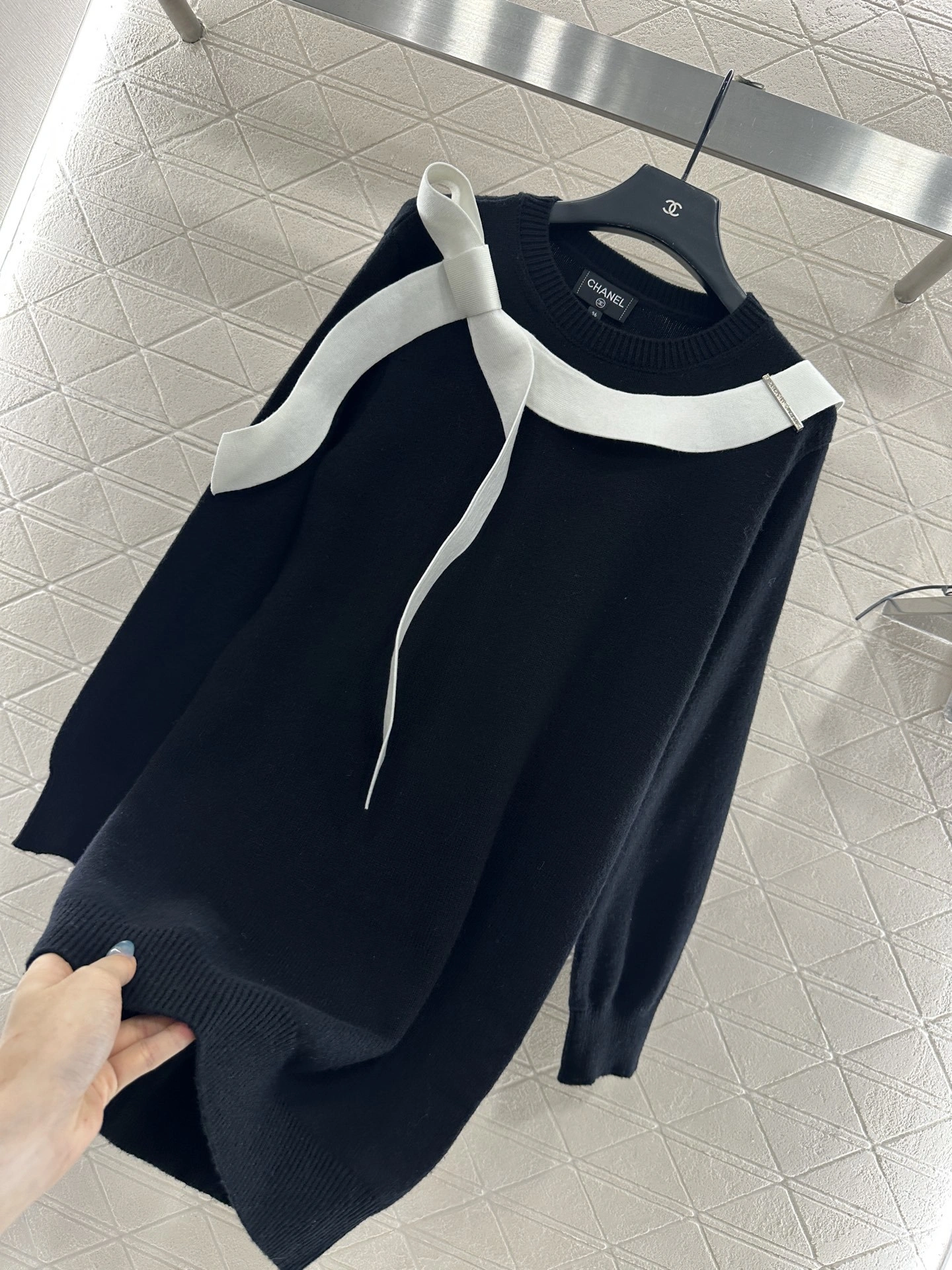Victoria-- 3h1958 cashmere item:E-F327J0916