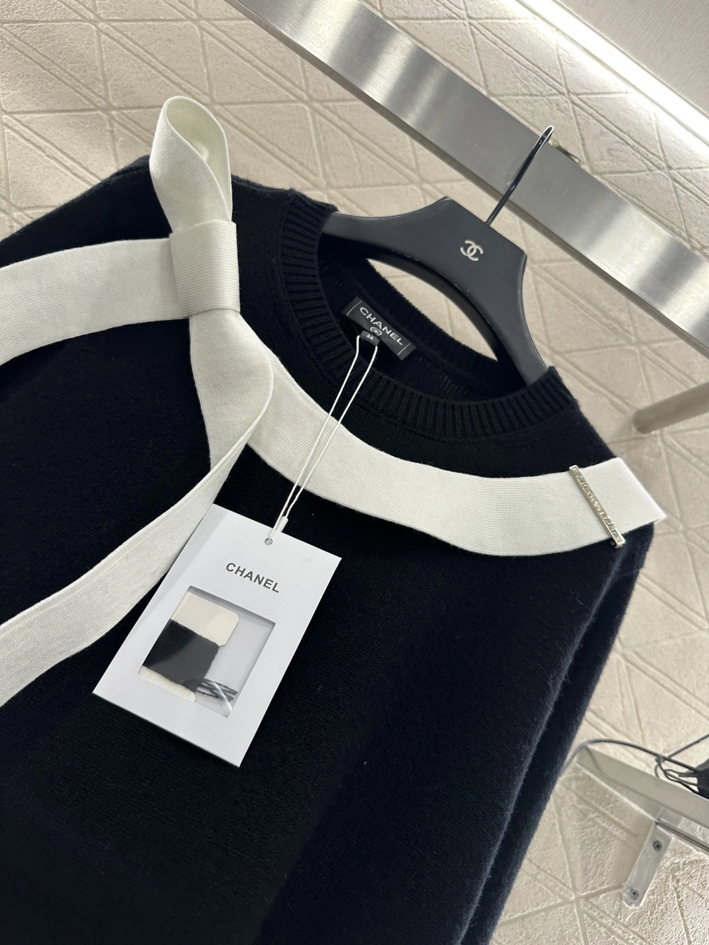 Victoria-- 3h1958 cashmere item:E-F327J0916