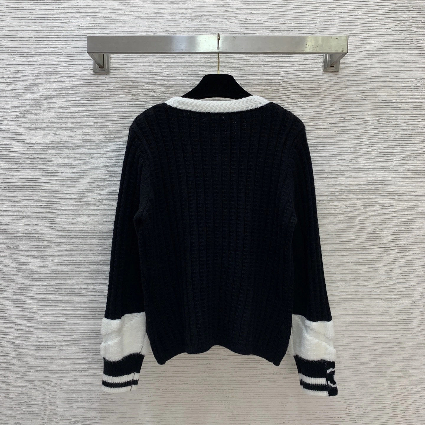 Victoria-- 3h1958 wool 2colour item:E-F044L1841-2F