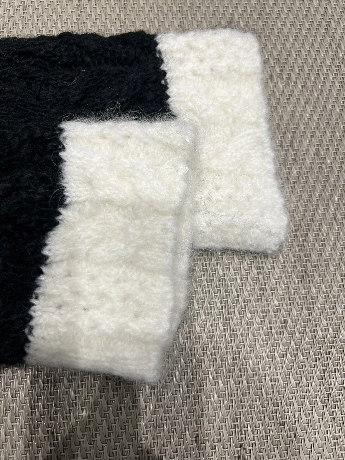 Victoria-- 3h1958 wool 2colour item:E-F140J0823-2H