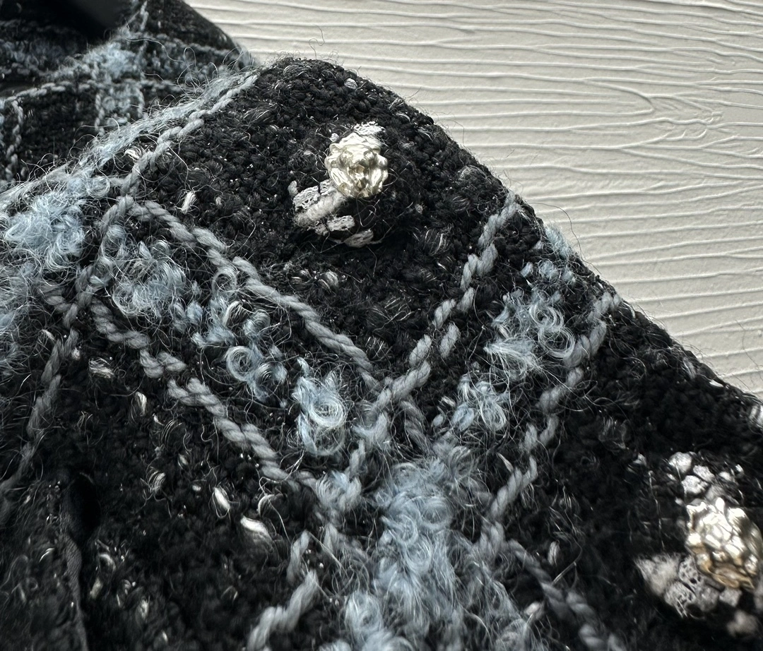 Victoria-- 3h1958 wool item:D-F244K1401