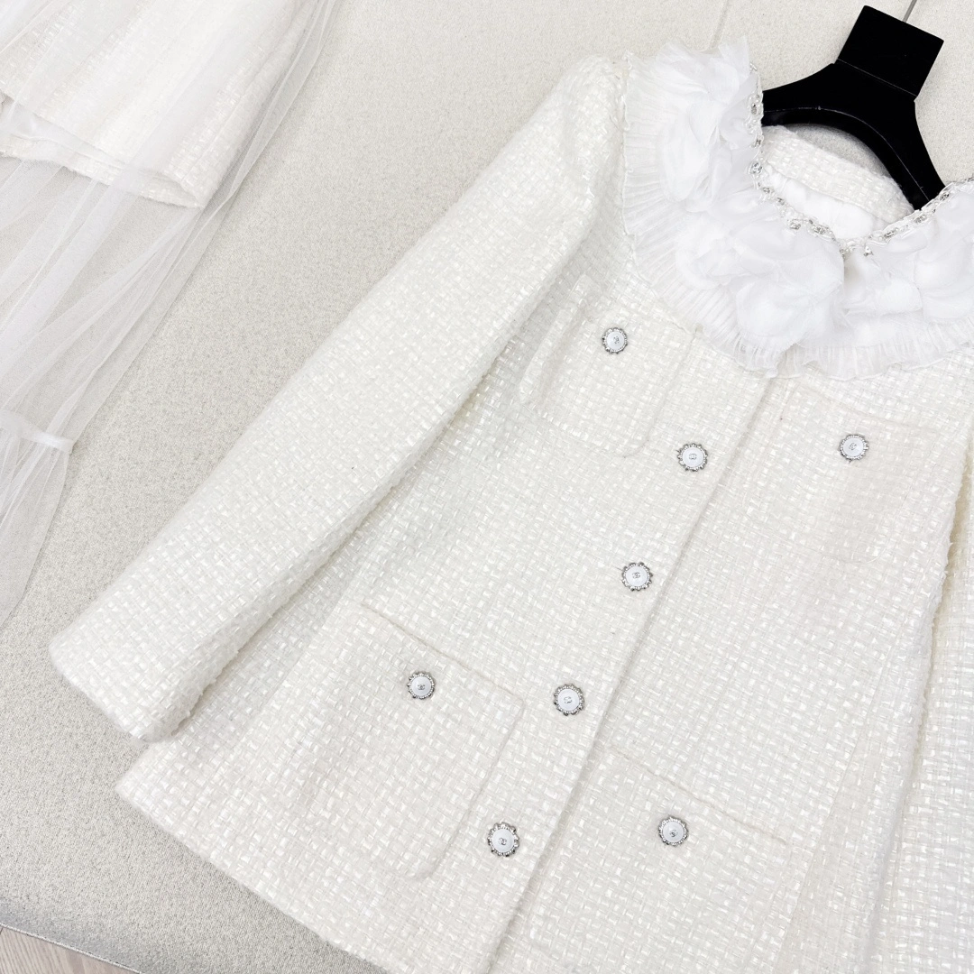Victoria-- 3h1958 wool item:F-F245A2037