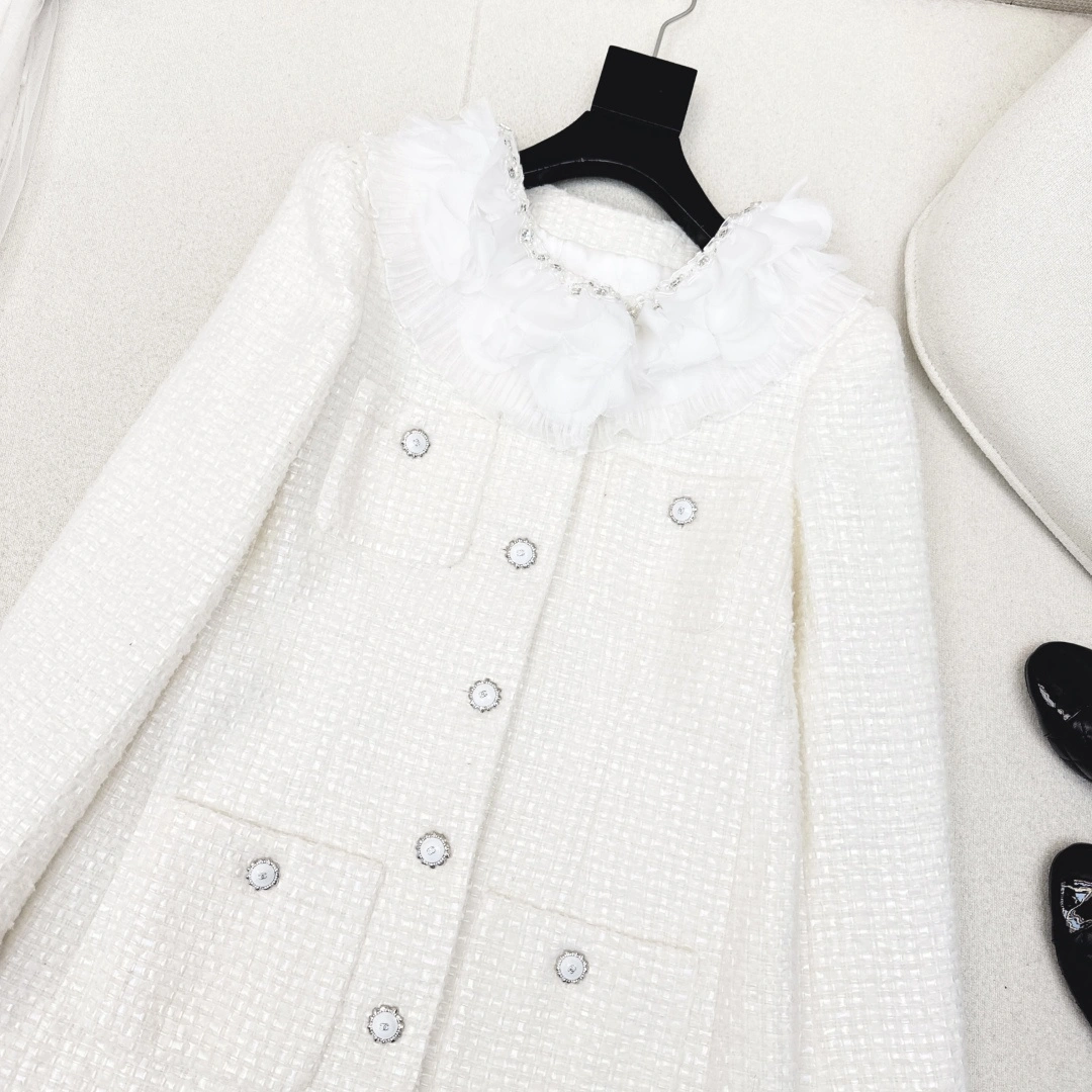 Victoria-- 3h1958 wool item:F-F245A2037