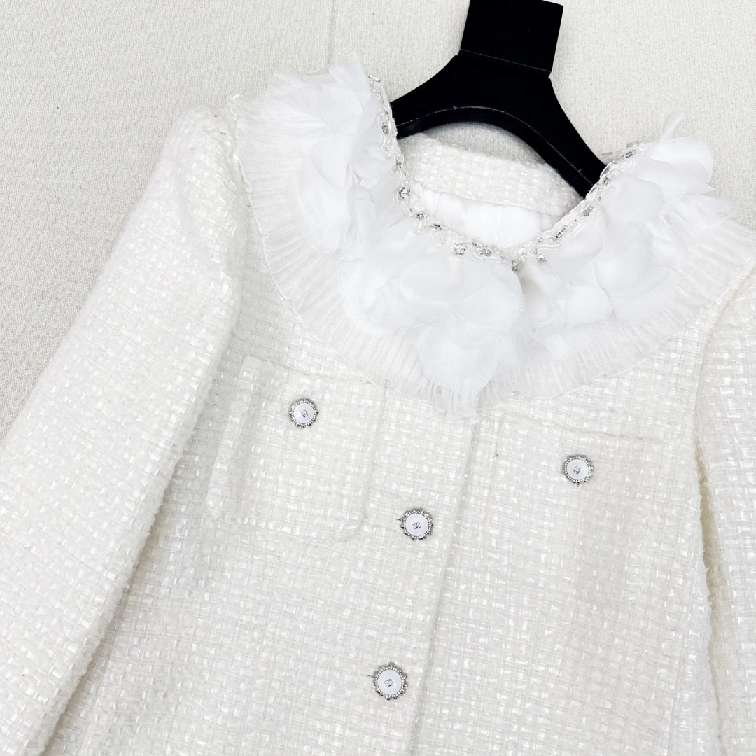 Victoria-- 3h1958 wool item:F-F245A2037