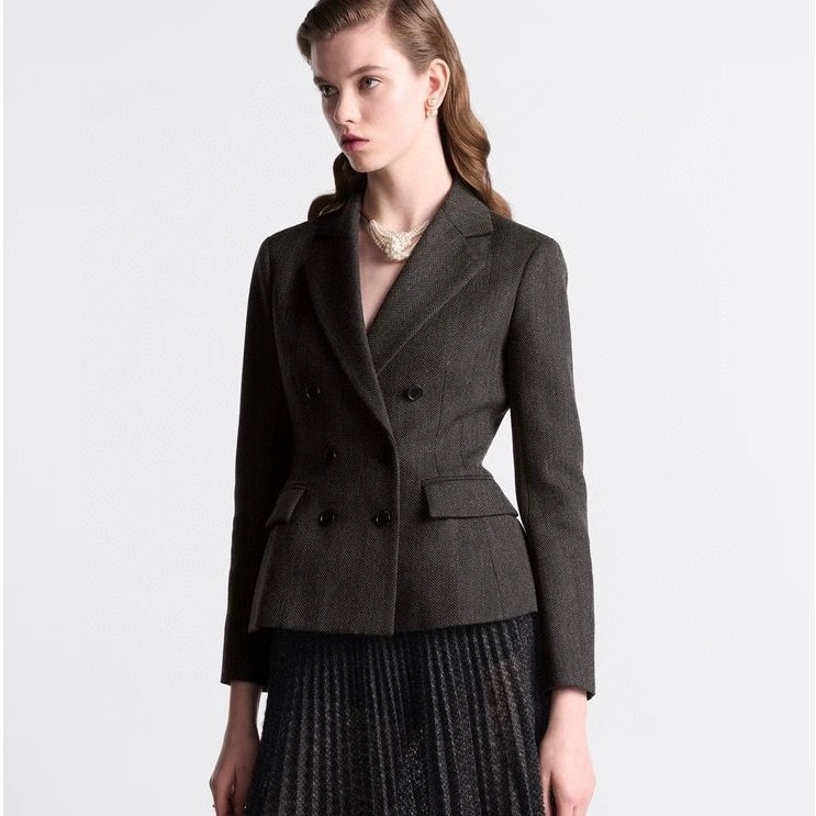 Victoria-- 4ior 100% wool item:D-F044K1336