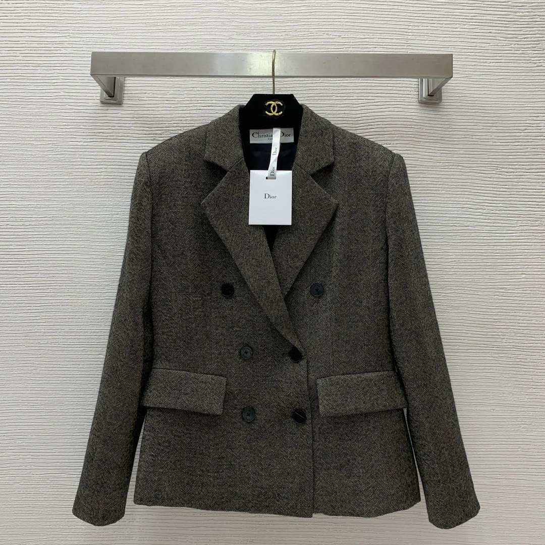 Victoria-- 4ior 100% wool item:D-F044K1336