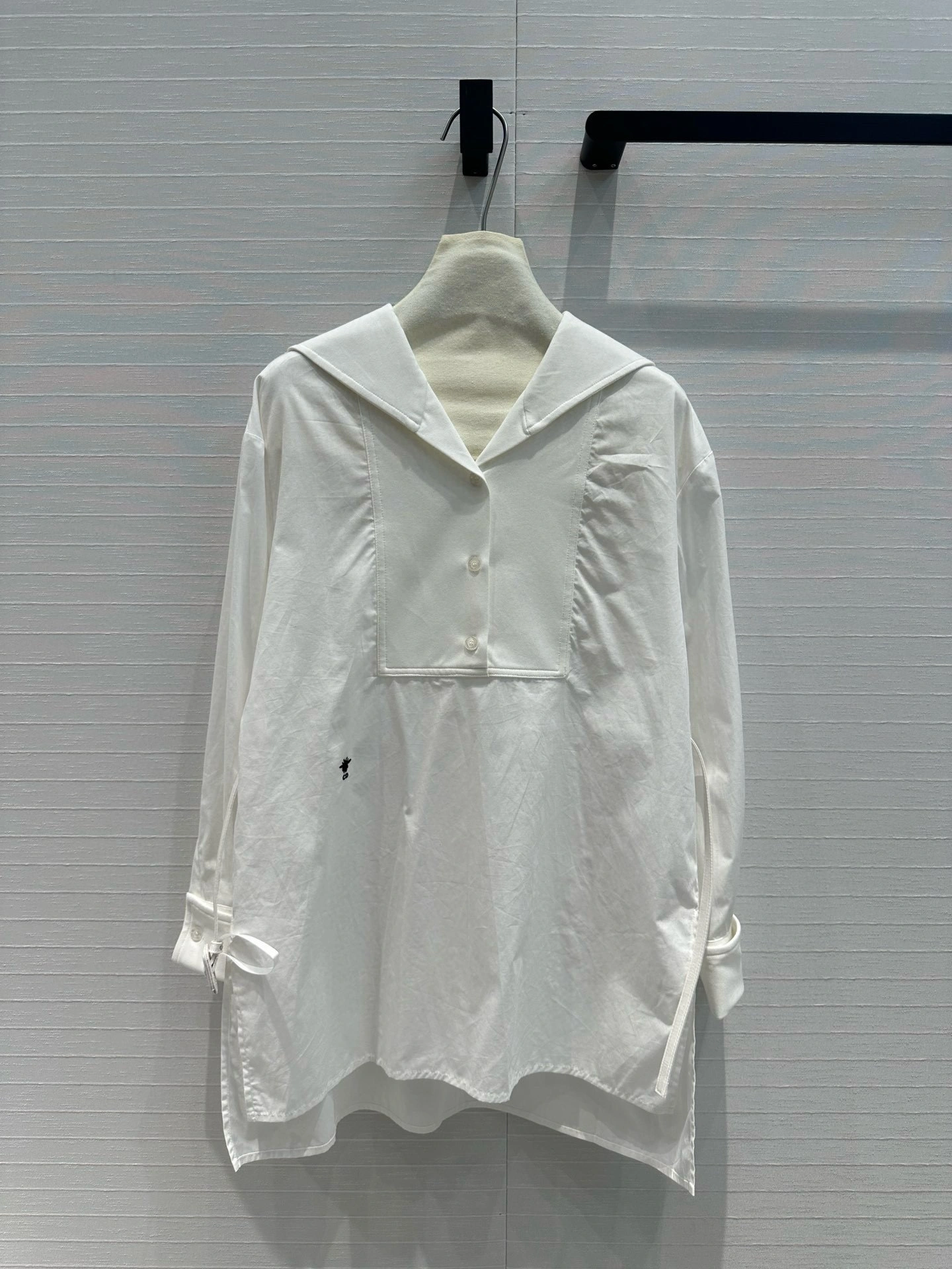 Victoria-- 4ior 2colour item:D-F240H2511-2