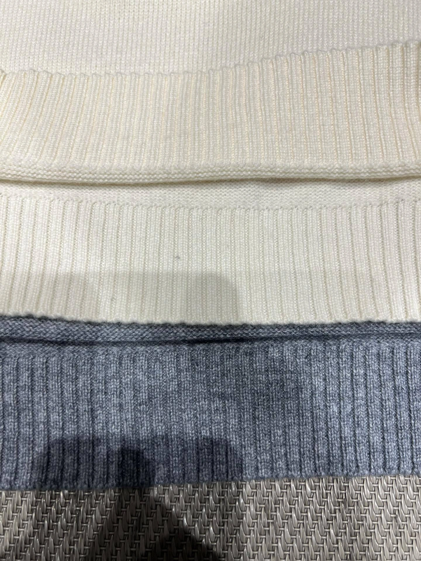 Victoria-- 4ior Star Embroidery Cashmere Knit 2colour item:E-F140L2740-2H