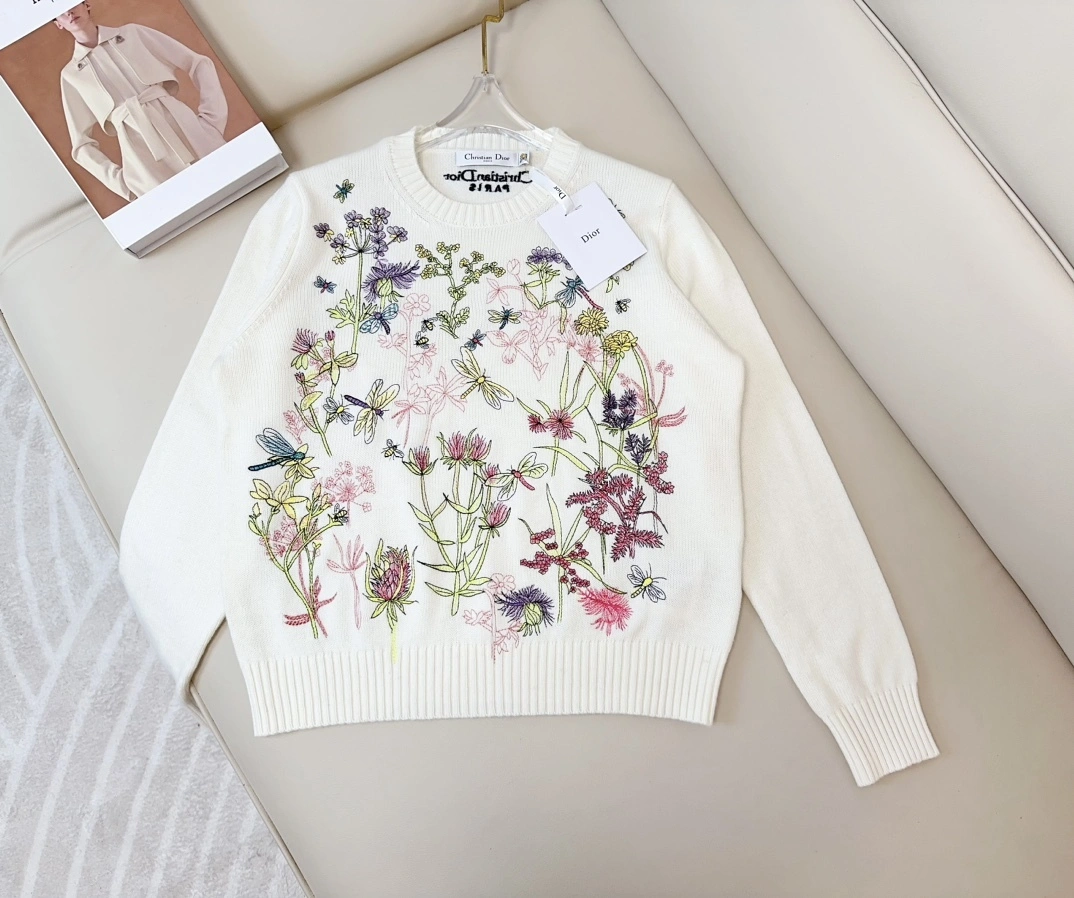 &Victoria-- 4ior cashmere embroidery item: D-F245E2592T