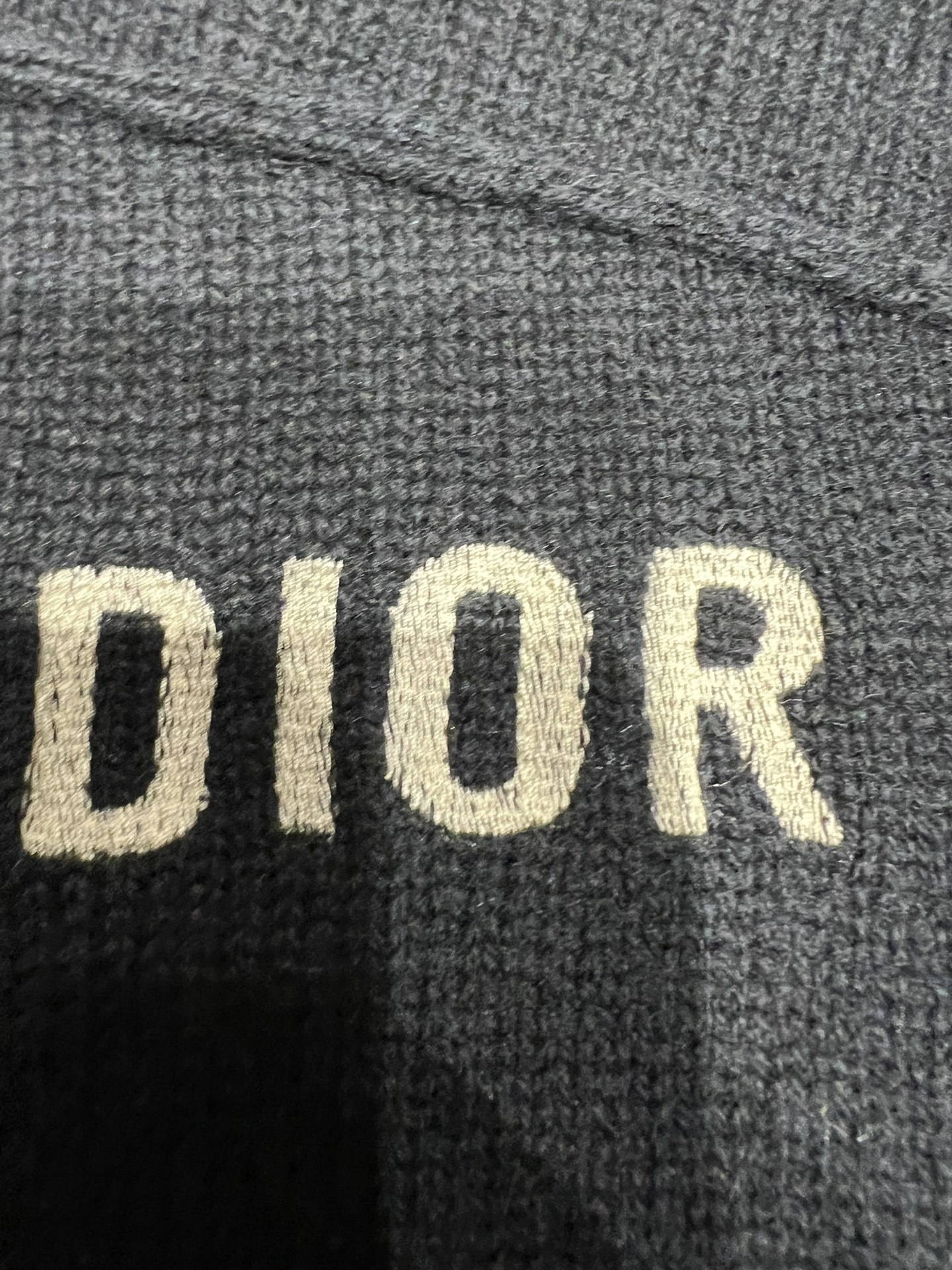 Victoria-- 4ior cashmere item: E-F140J1251H