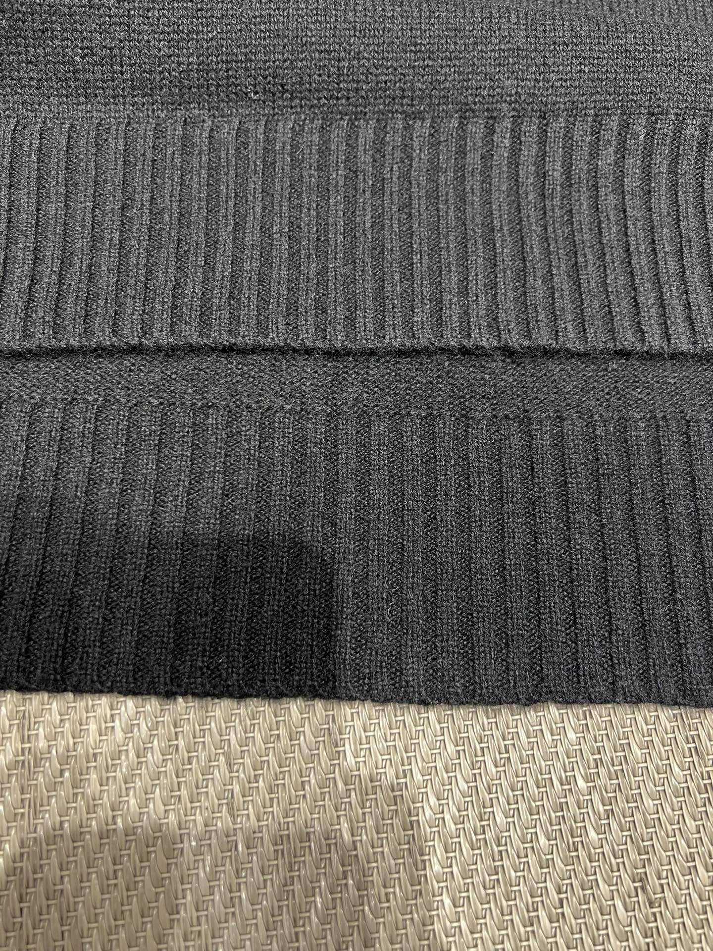 Victoria-- 4ior cashmere item: E-F140J1251H