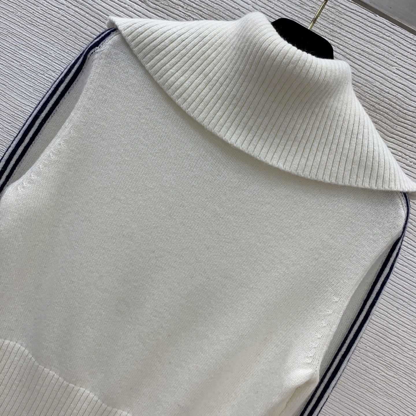 Victoria-- 4ior cashmere item:E-F044L2770H