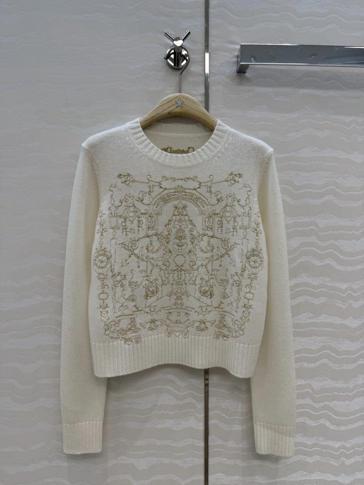 Victoria-- 4ior embroidery cashmere item:F-F061A2040