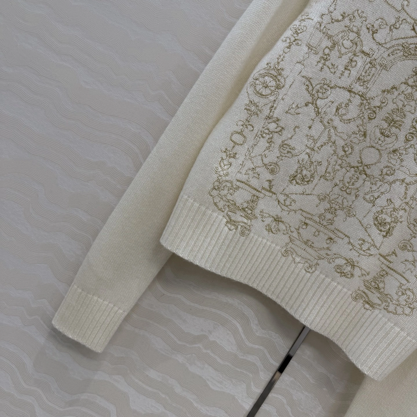 Victoria-- 4ior embroidery cashmere item:F-F061A2040
