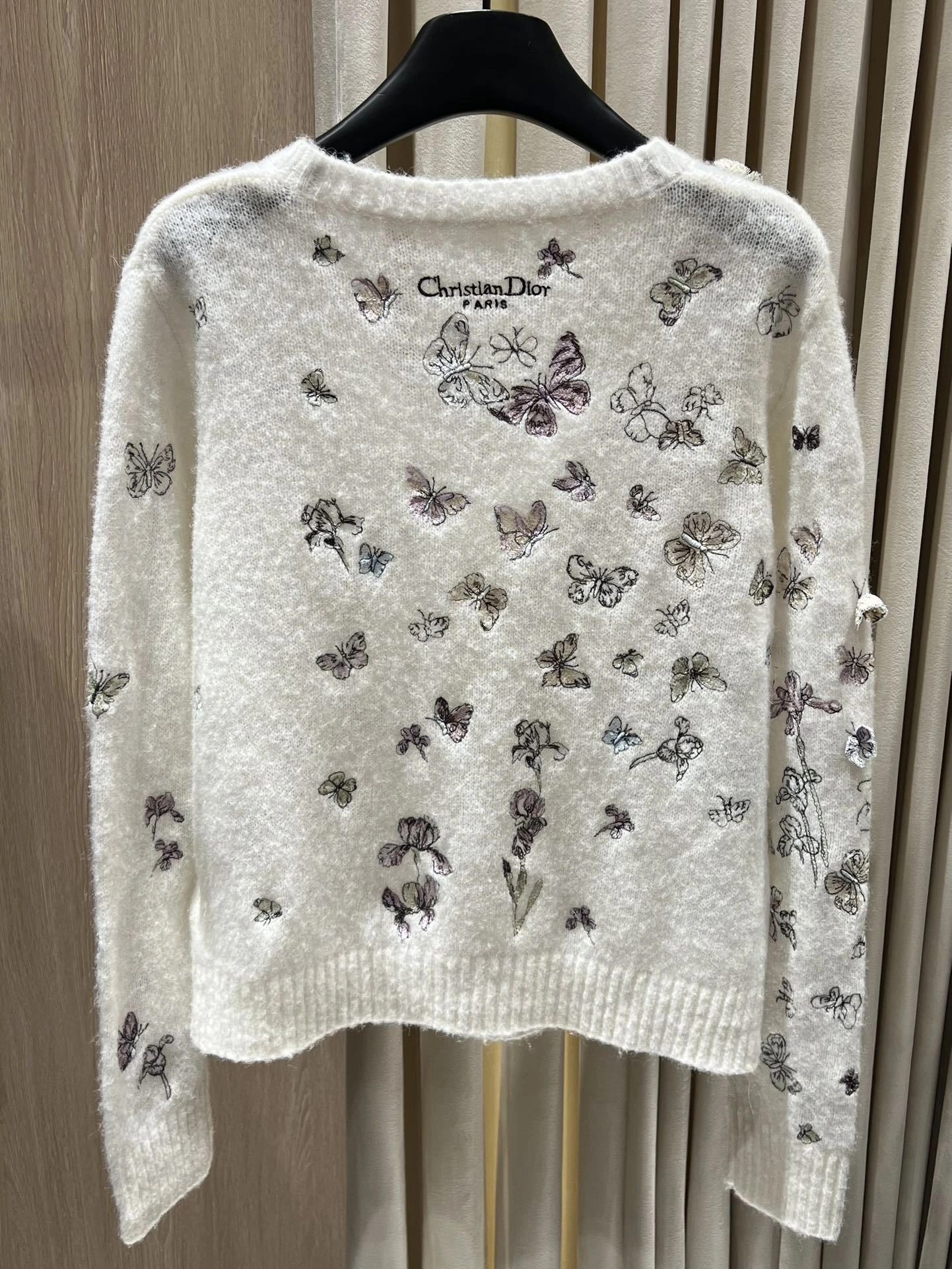 Victoria-- 4ior embroidery item:E-F140L2744H