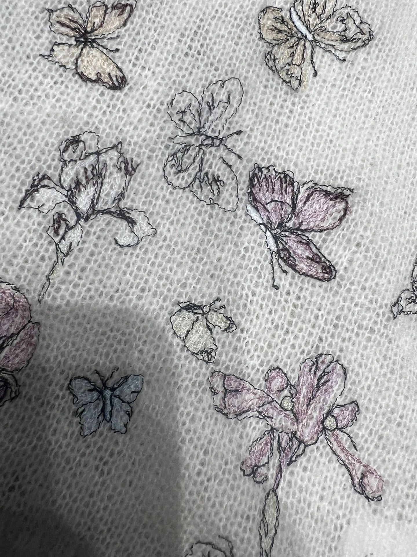 Victoria-- 4ior embroidery item:E-F140L2745H