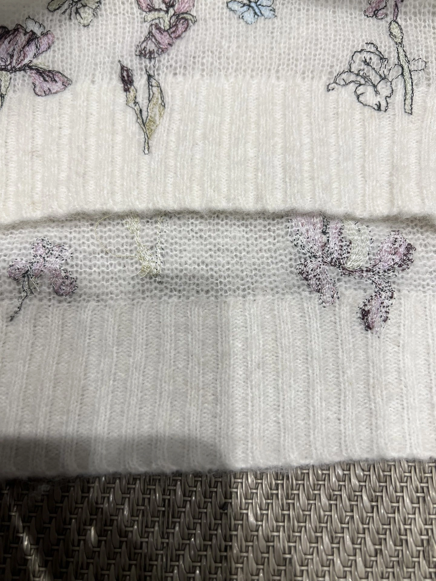 Victoria-- 4ior embroidery item:E-F140L2745H