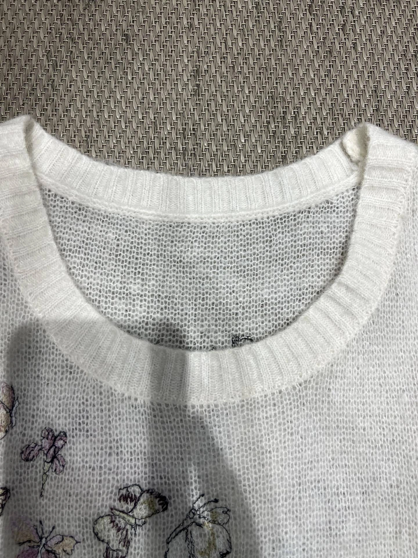 Victoria-- 4ior embroidery item:E-F140L2745H