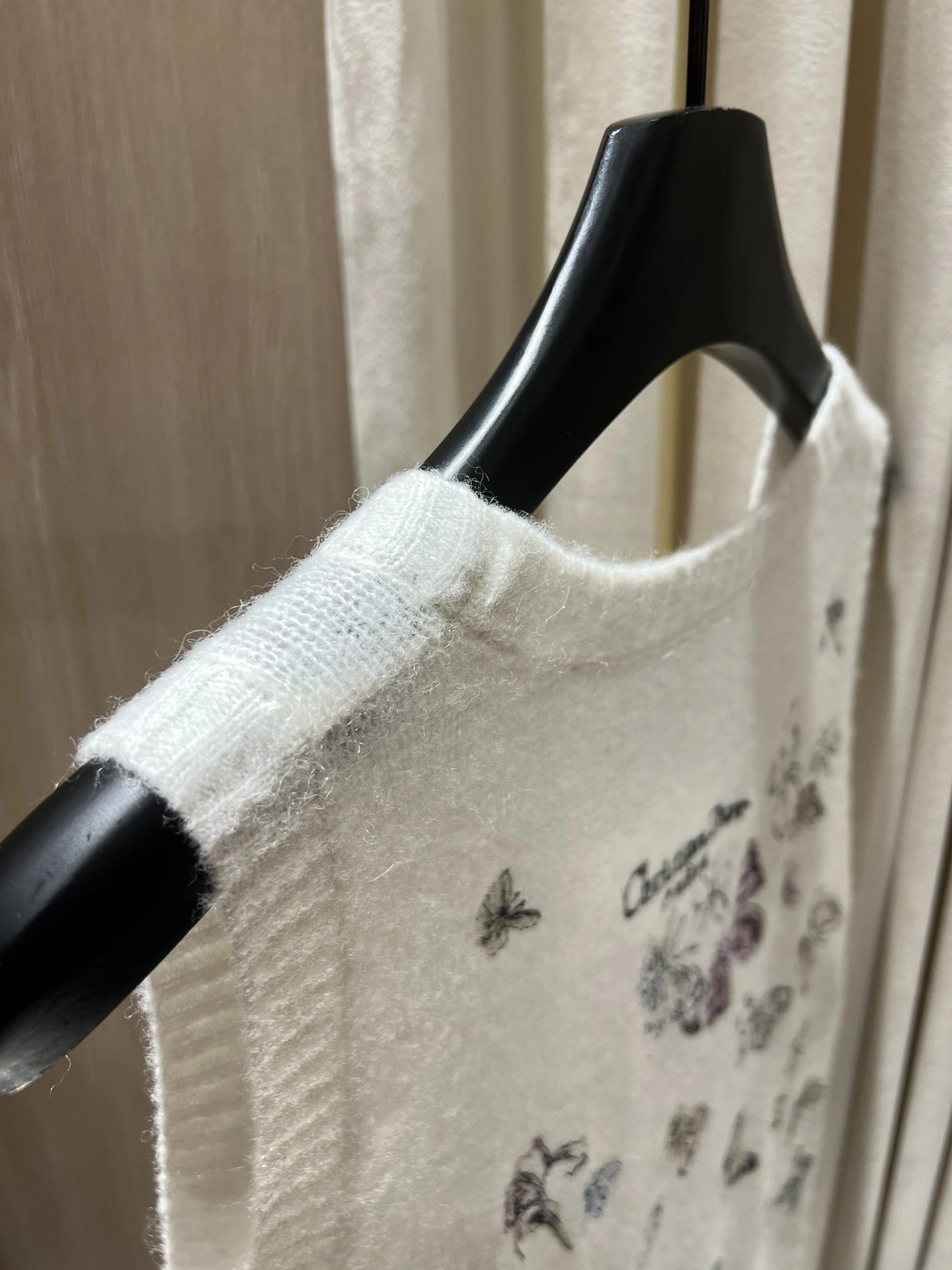 Victoria-- 4ior embroidery item:E-F140L2745H
