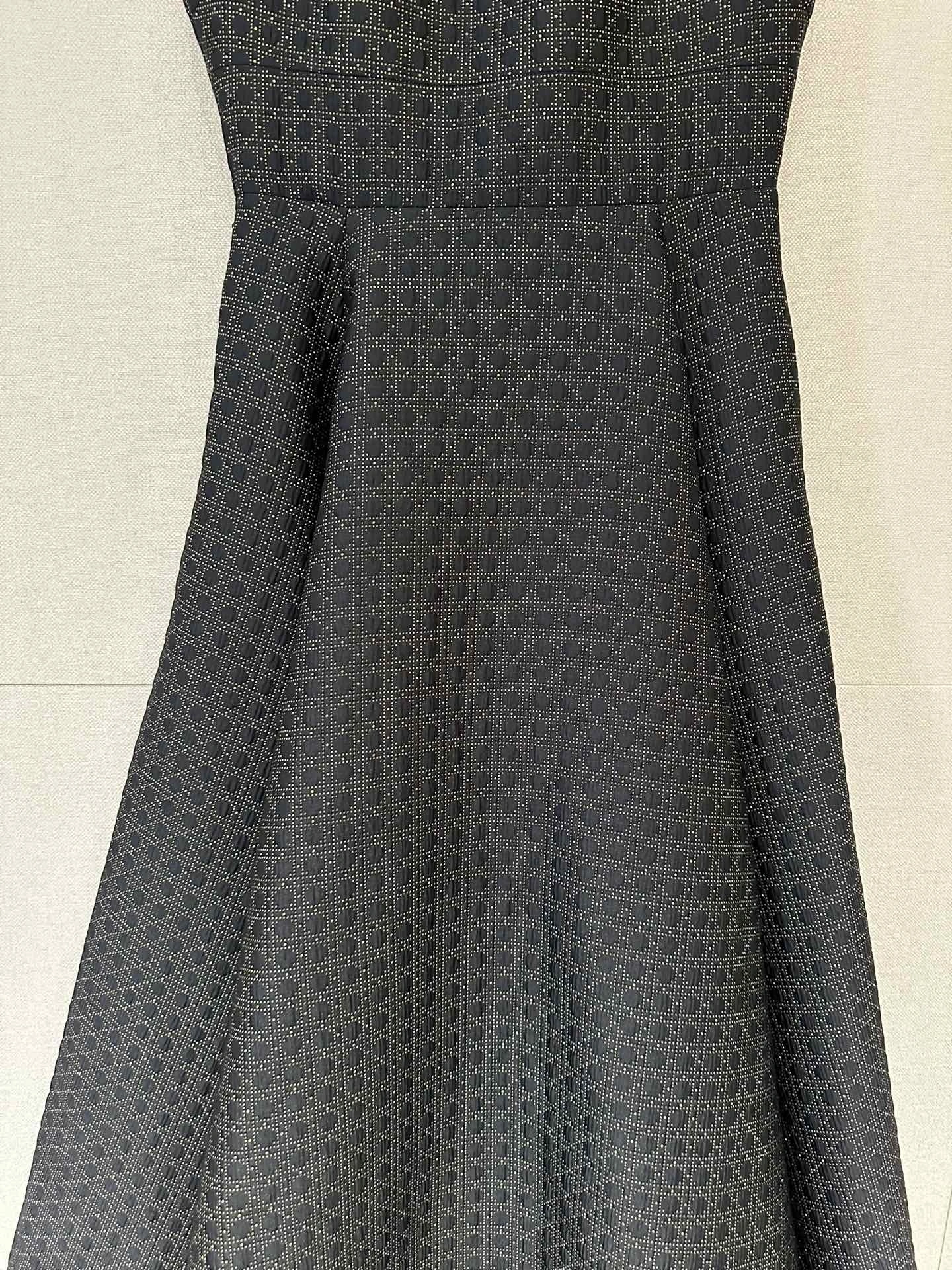 Victoria - 4ior item:E-F000I1616H