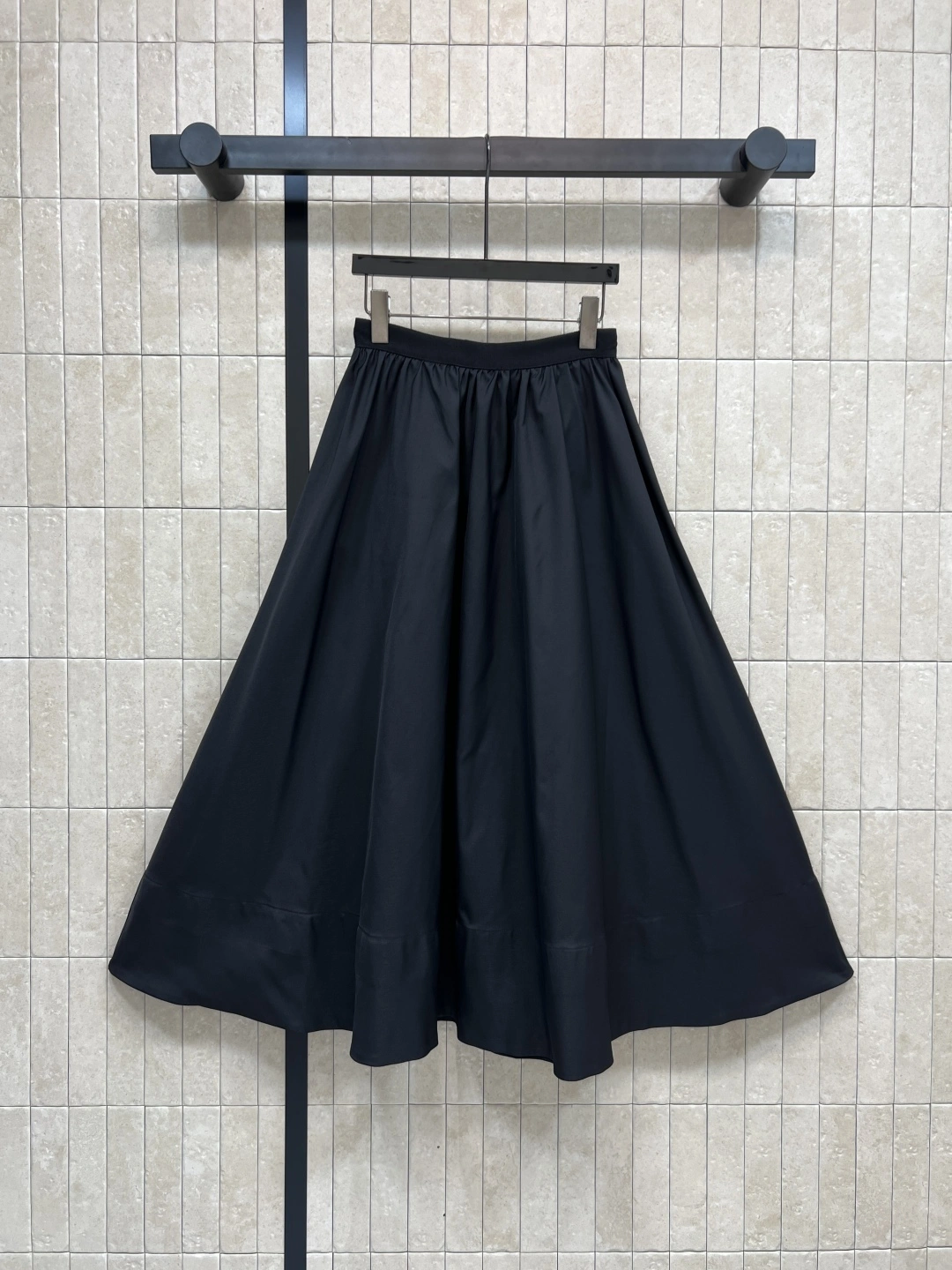 Victoria - 4ior item:E-F000I1617H