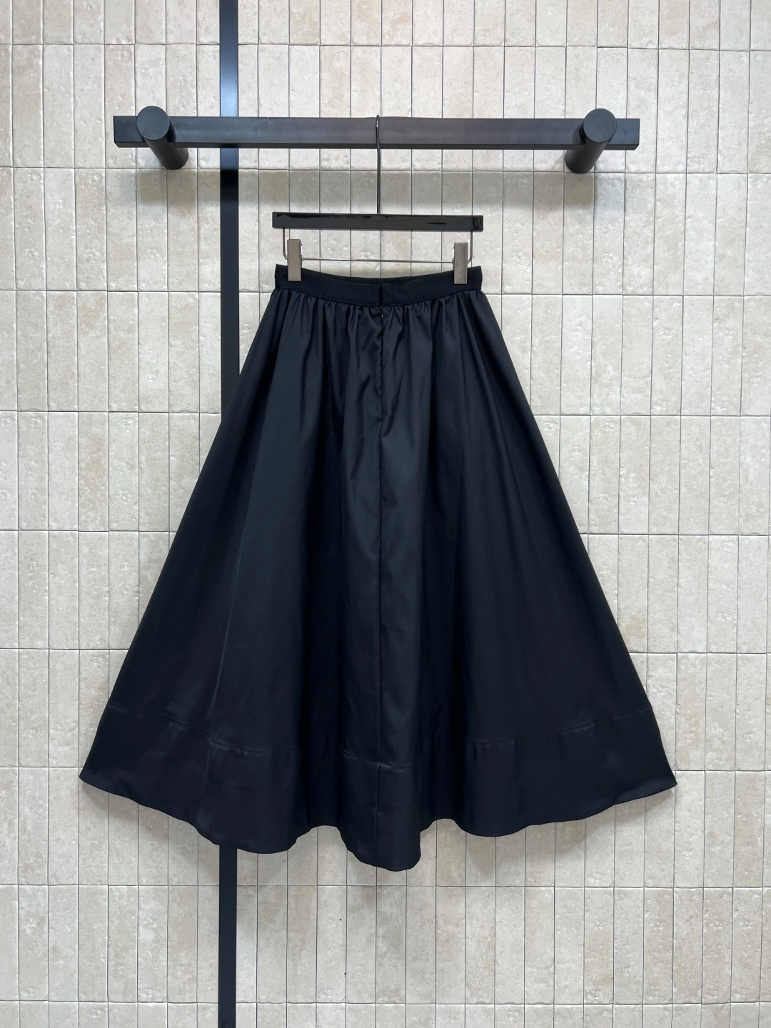 Victoria - 4ior item:E-F000I1617H