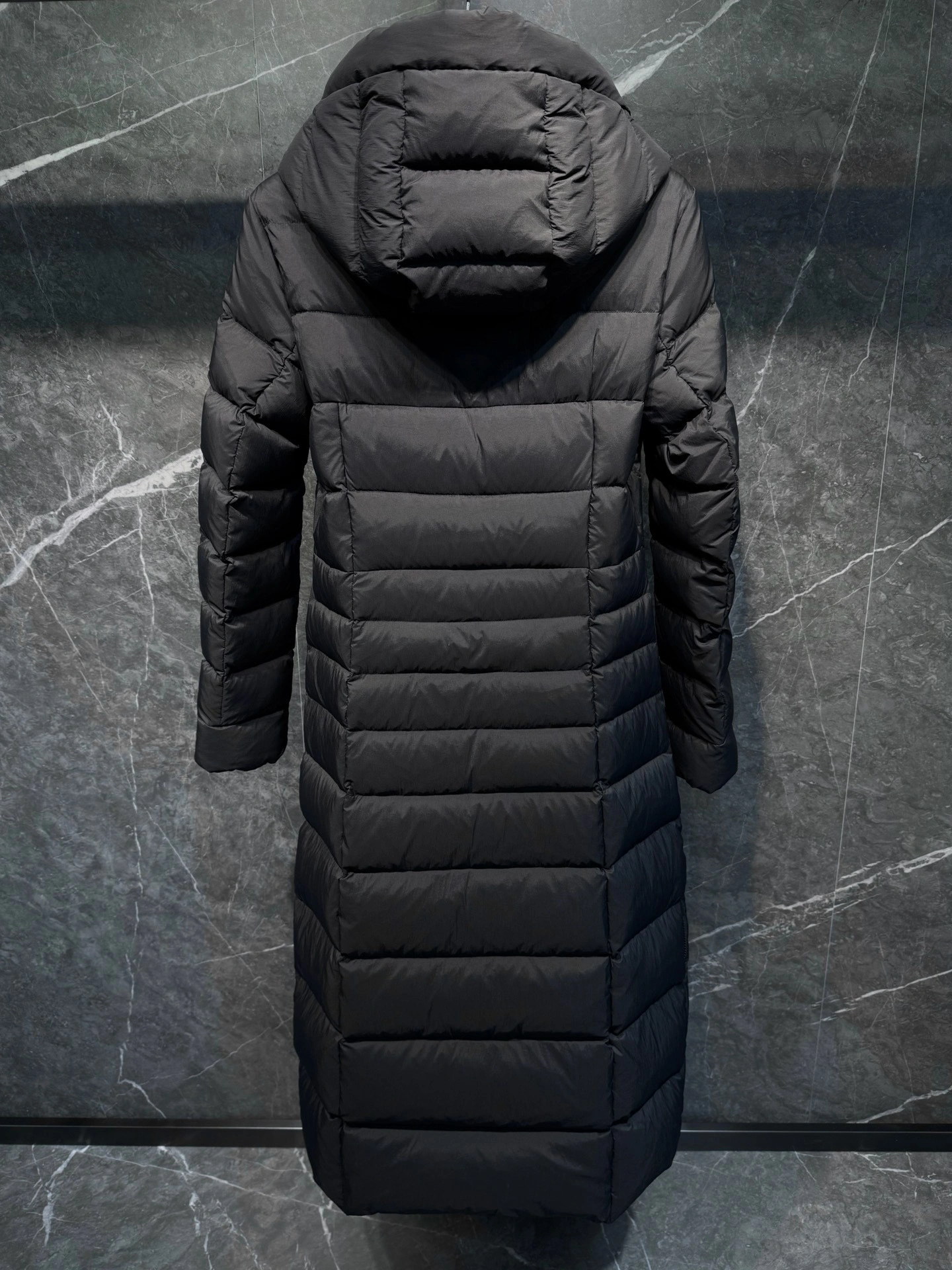 Victoria-- 6oos5 Down jacket item:E-F409J2207H