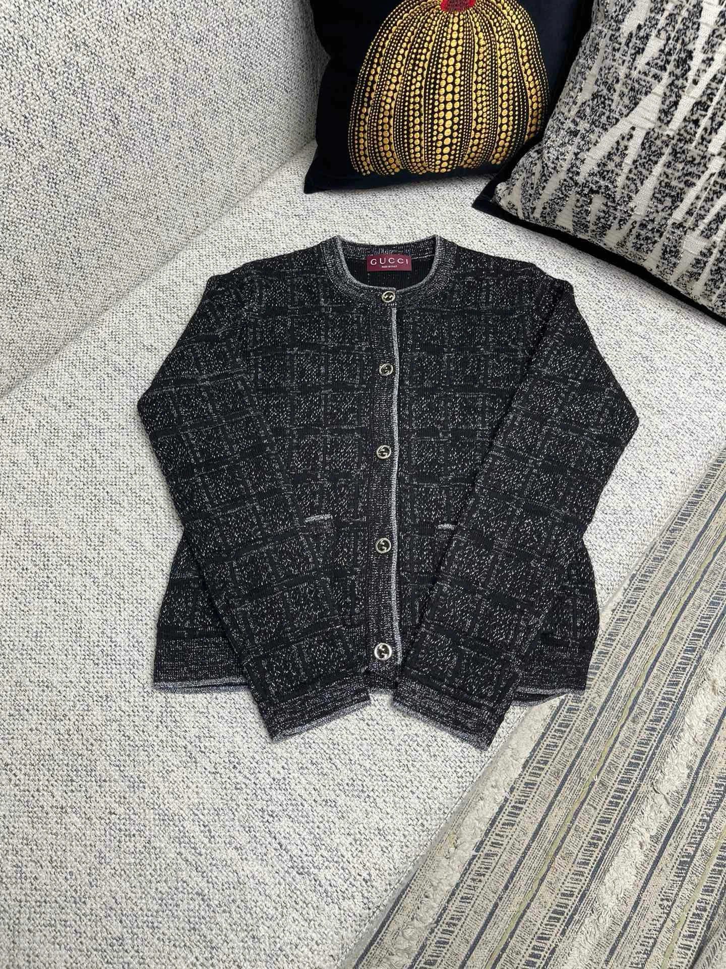 Victoria-- 6u33i Polo wool 2colour item:E-F442C1127-2