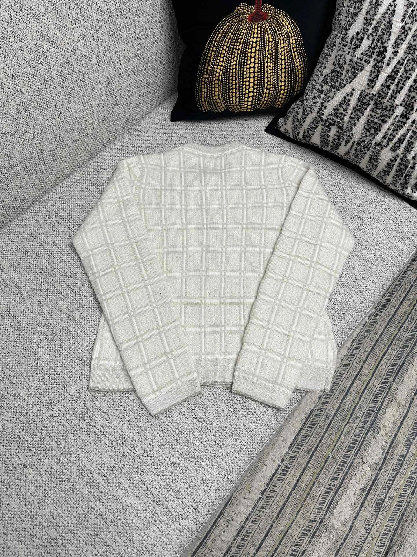 Victoria-- 6u33i Polo wool 2colour item:E-F442C1127-2