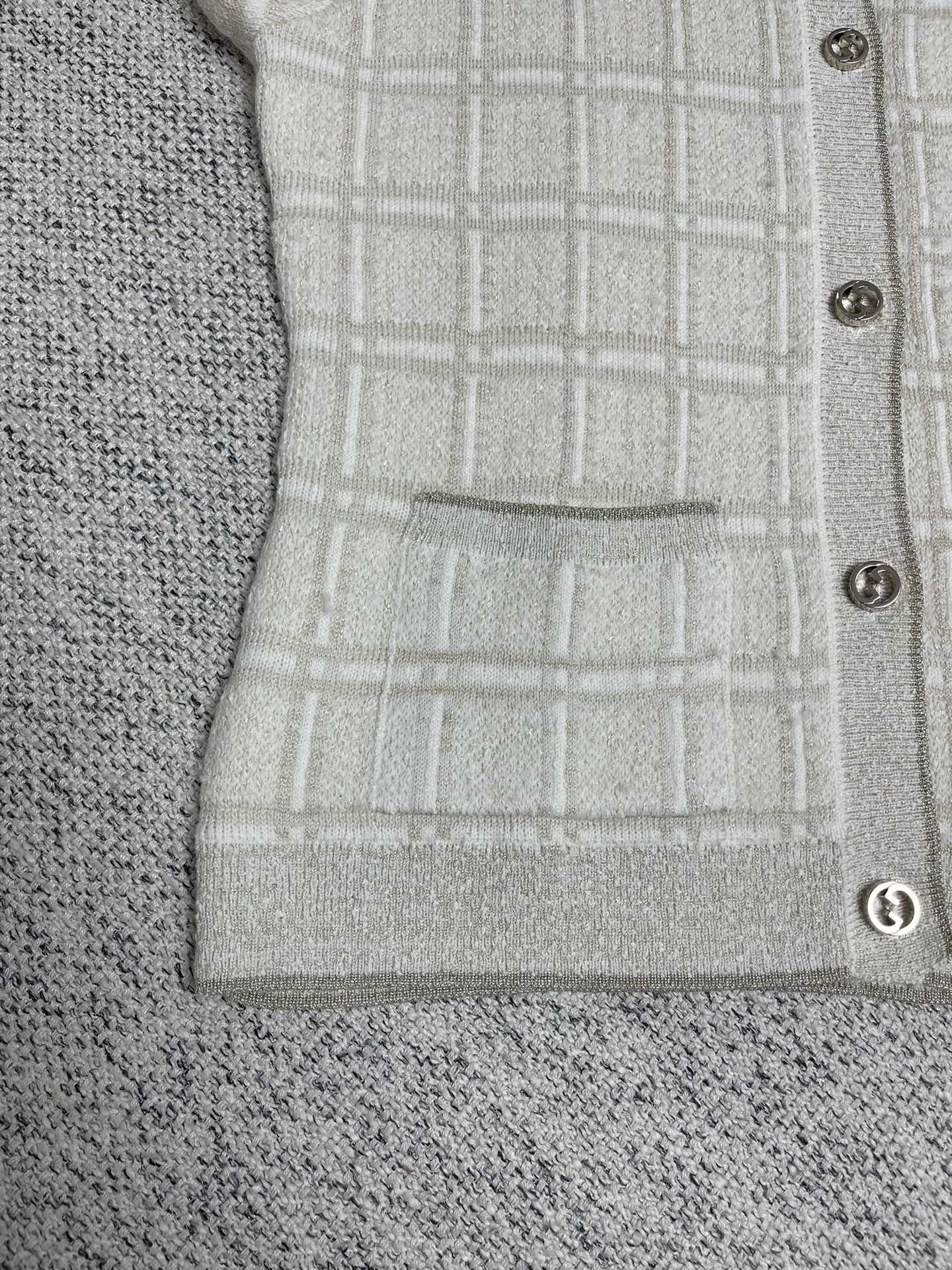 Victoria-- 6u33i Polo wool 2colour item:E-F442C1127-2