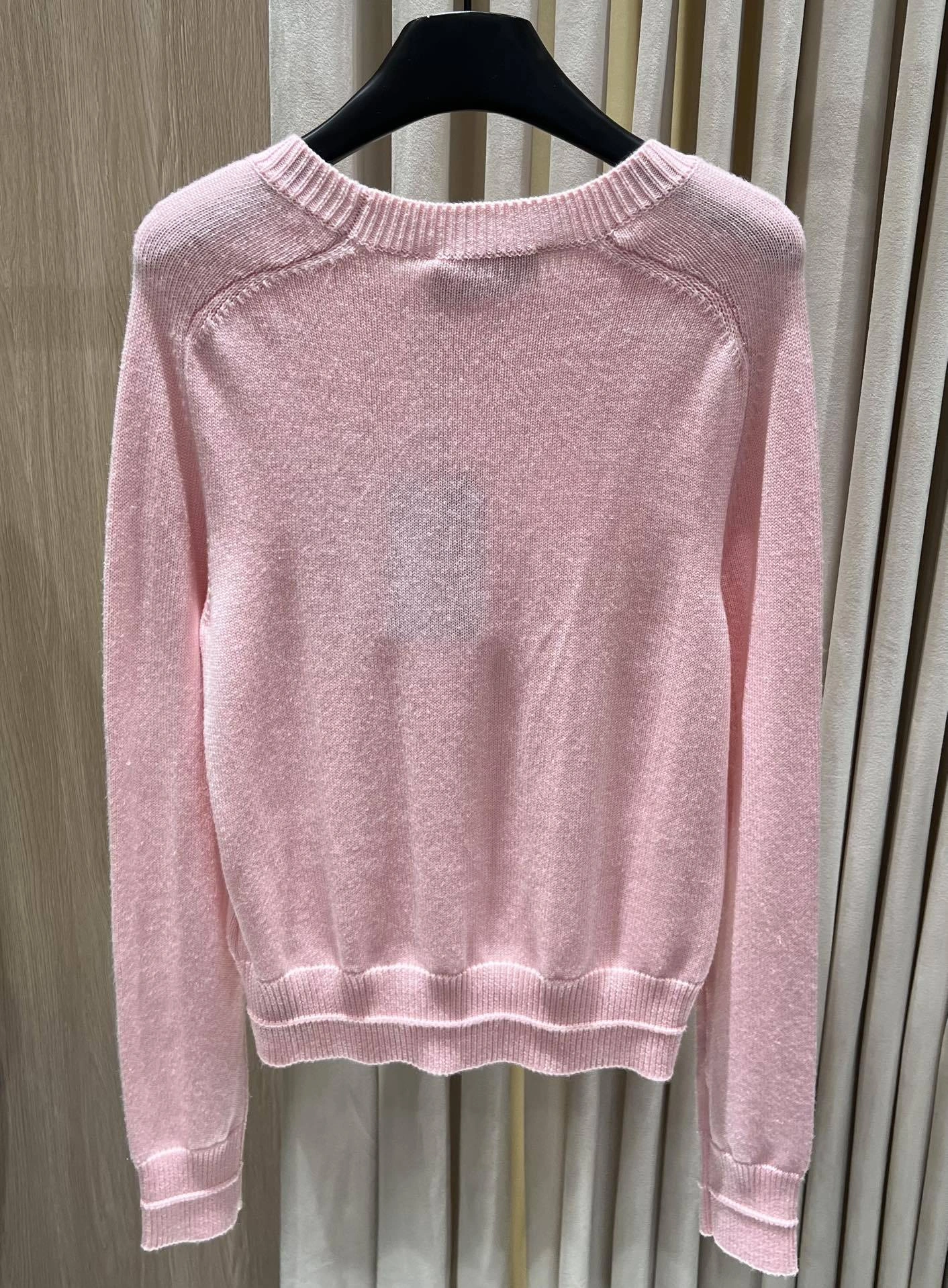 Victoria-- 6u33i Wool Knit Top embroidery 2colour item:E-F140L2737-2H