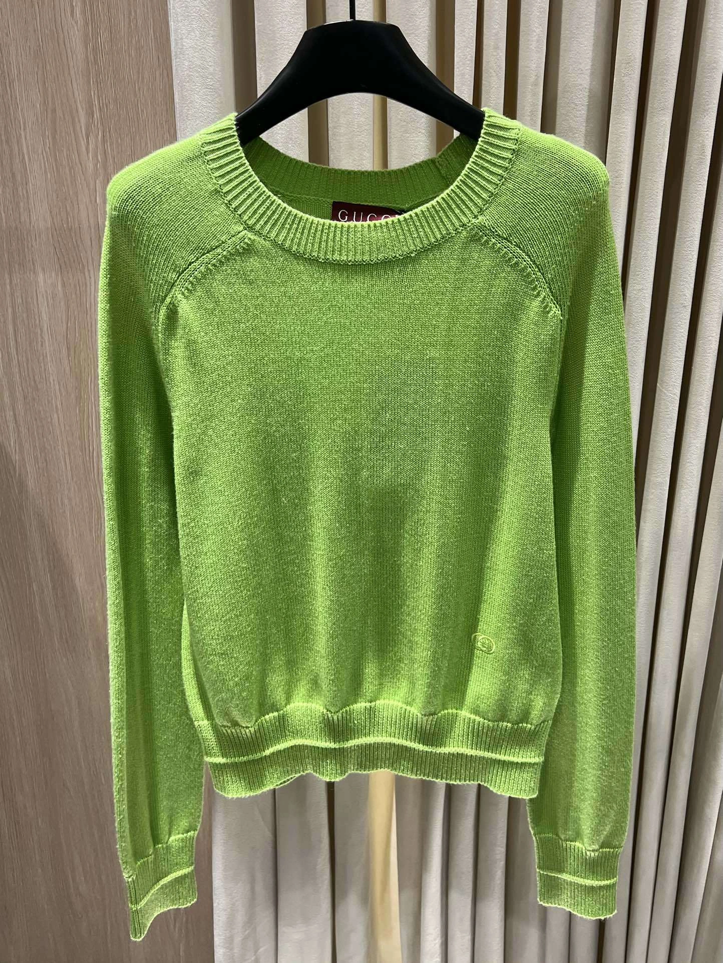 Victoria-- 6u33i Wool Knit Top embroidery 2colour item:E-F140L2737-2H