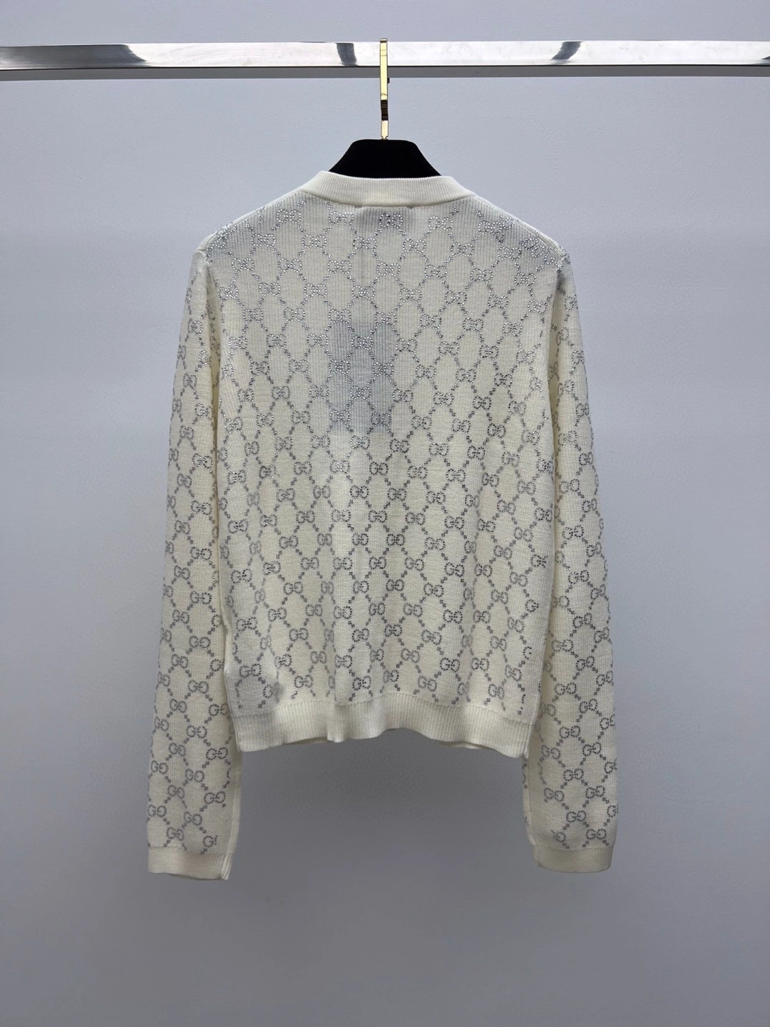 Victoria-- 6u33i embroidery 2colour item:D-F244K1320-2
