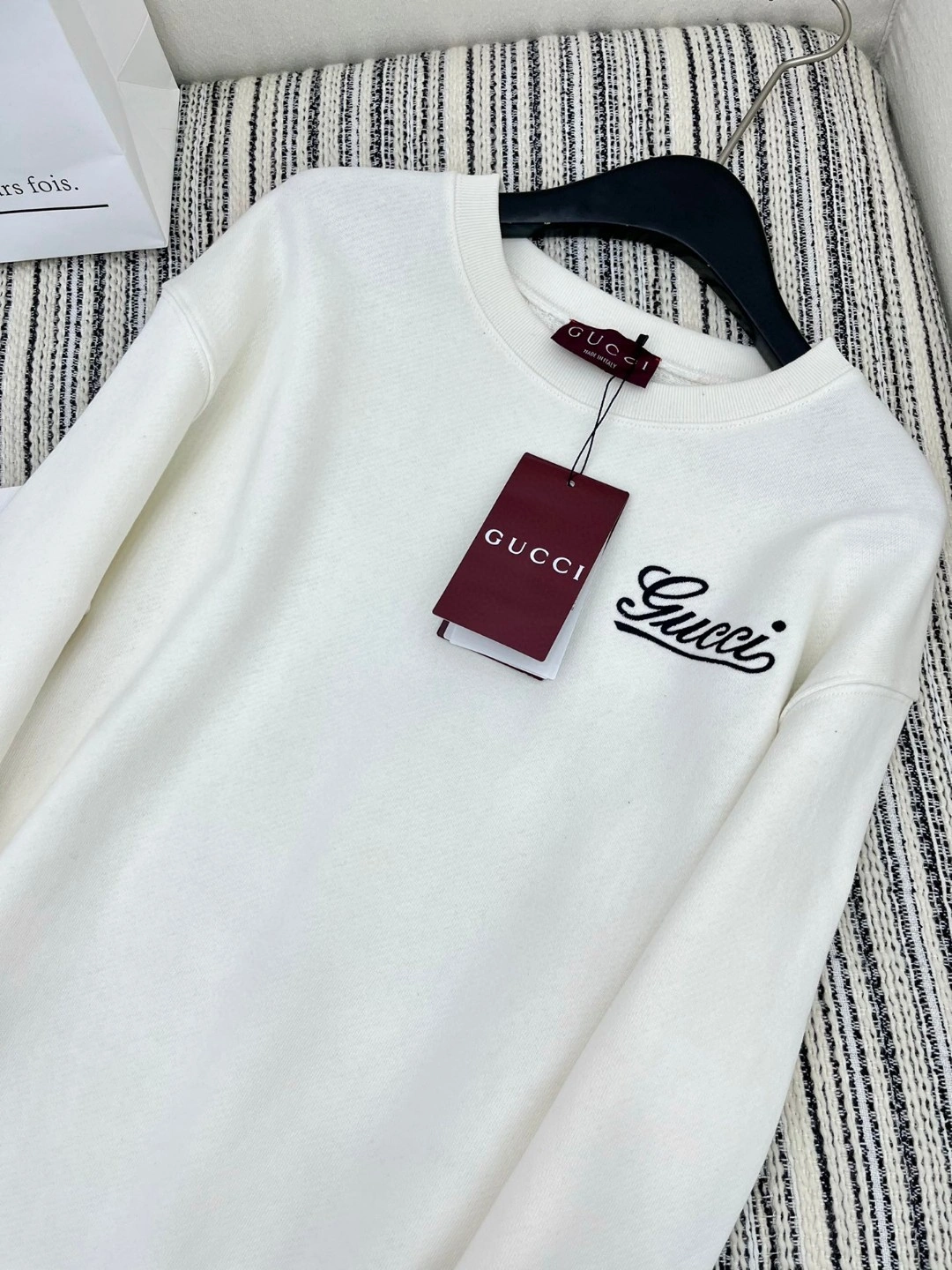 &Victoria-- 6u33i embroidery 2colour item:D-F245K1321-2