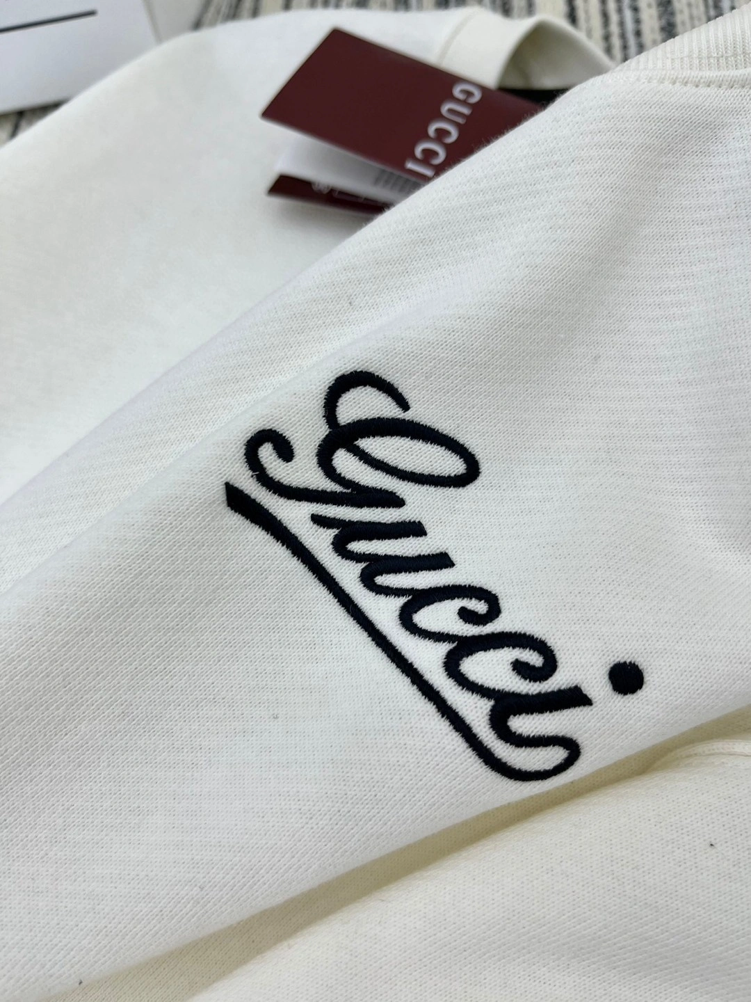 &Victoria-- 6u33i embroidery 2colour item:D-F245K1321-2