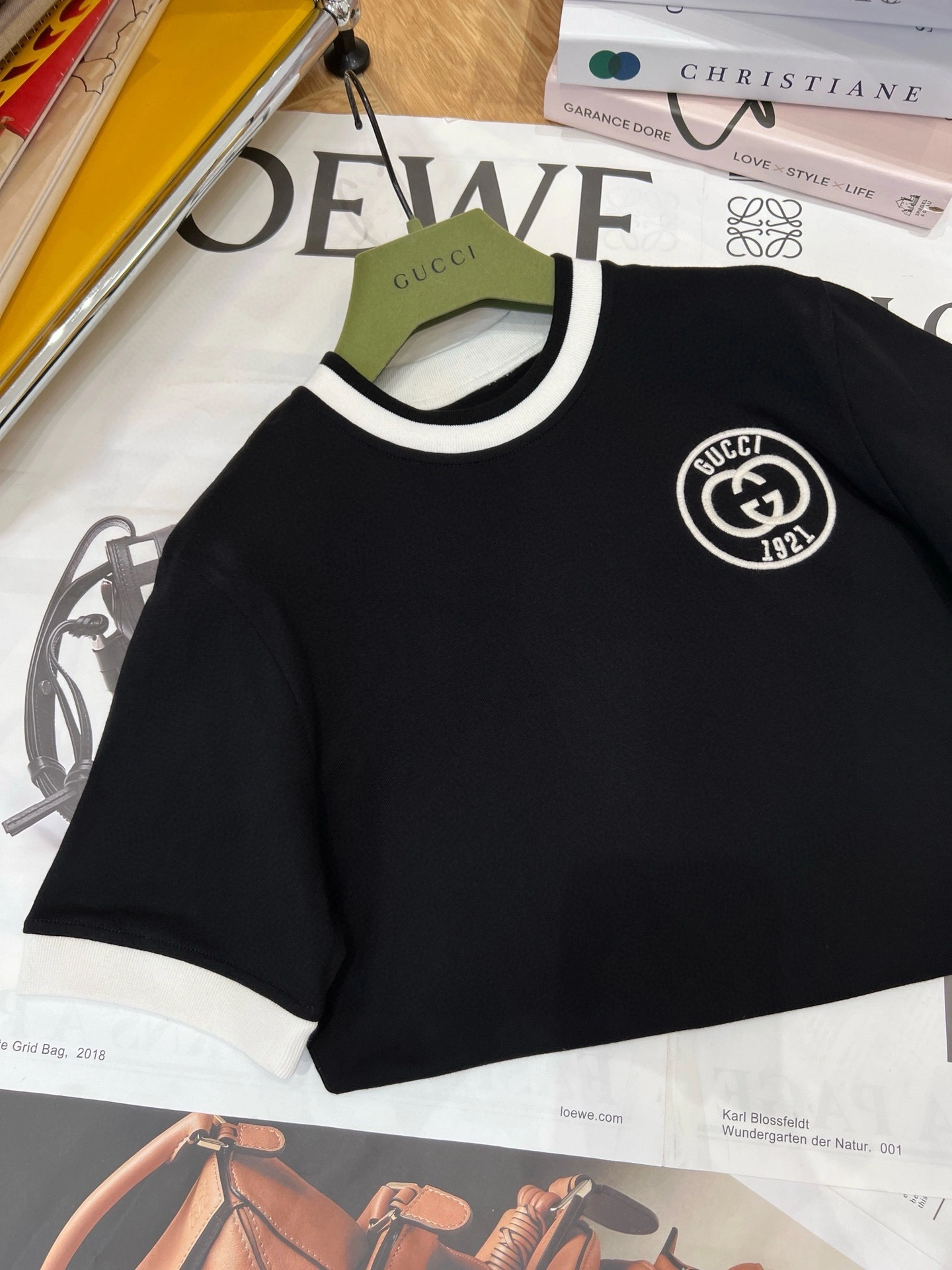&Victoria-- 6u33i embroidery item:D-F240F1720