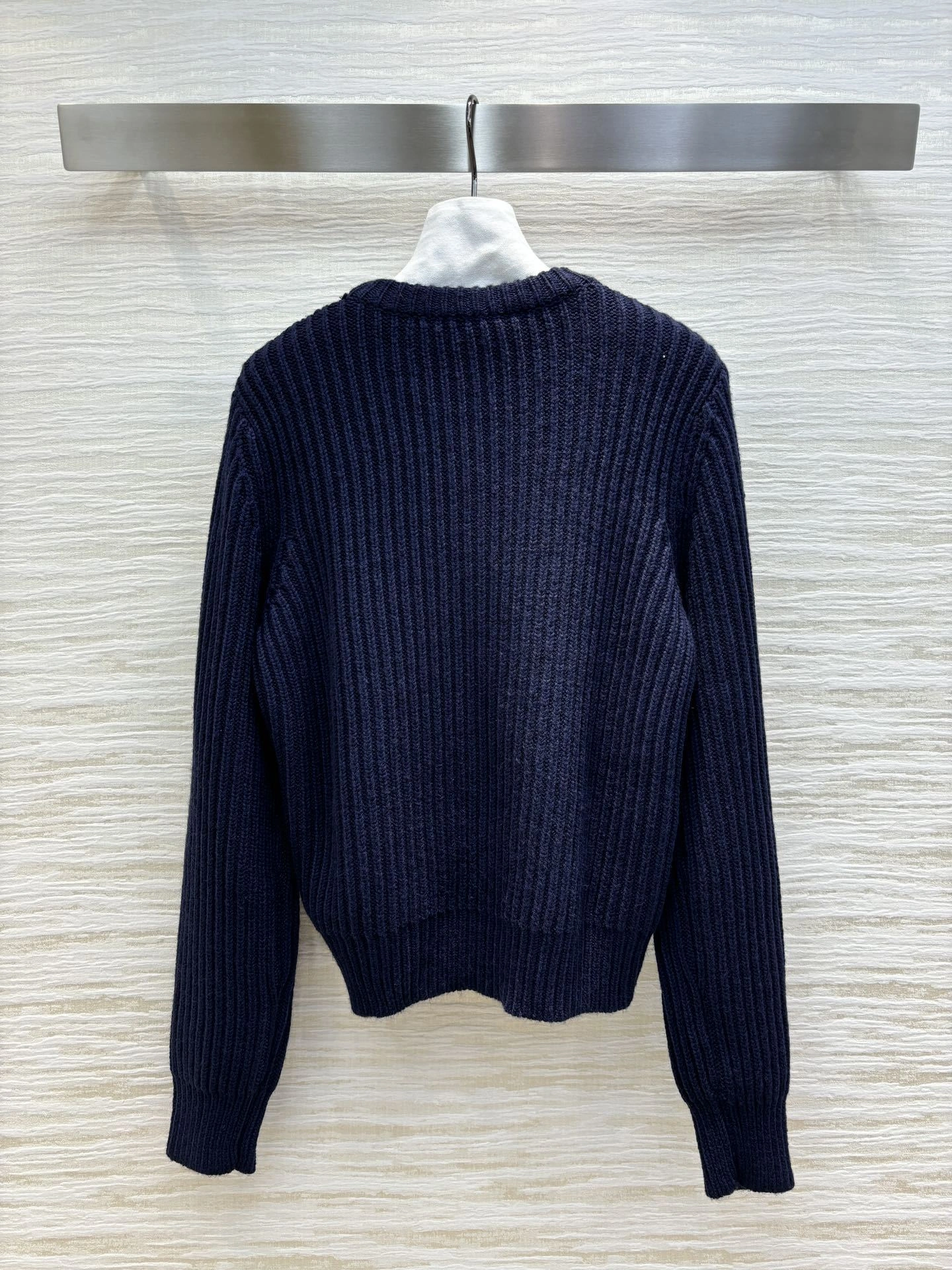 Victoria-- 6u33i item:D-F240H2536