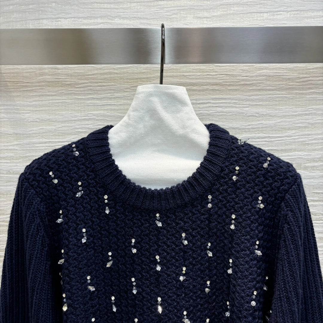 Victoria-- 6u33i item:D-F240H2536