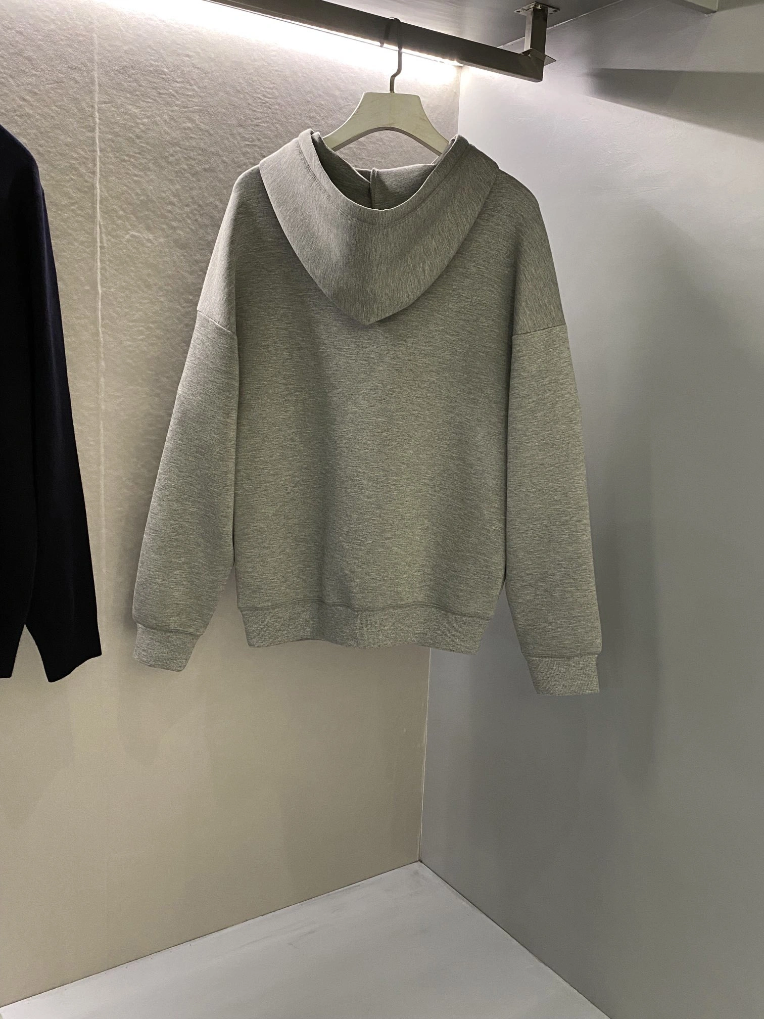 &Victoria-- 6u33i oversized item:D-F361K0410