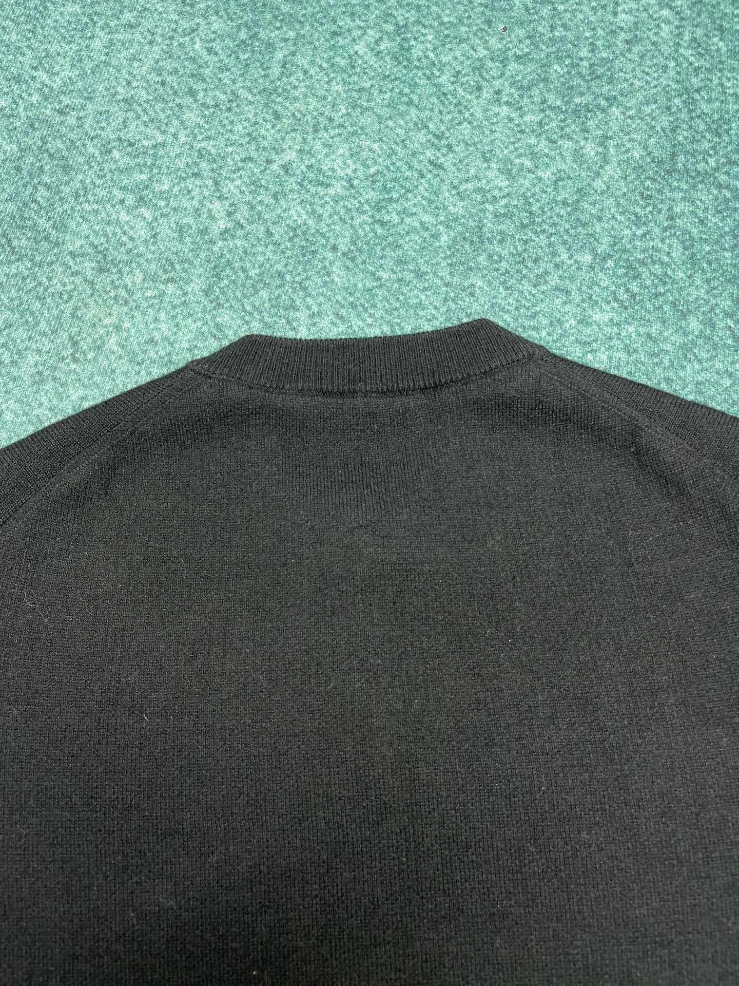 Victoria-- 6u33i wool item:E-F443C1129