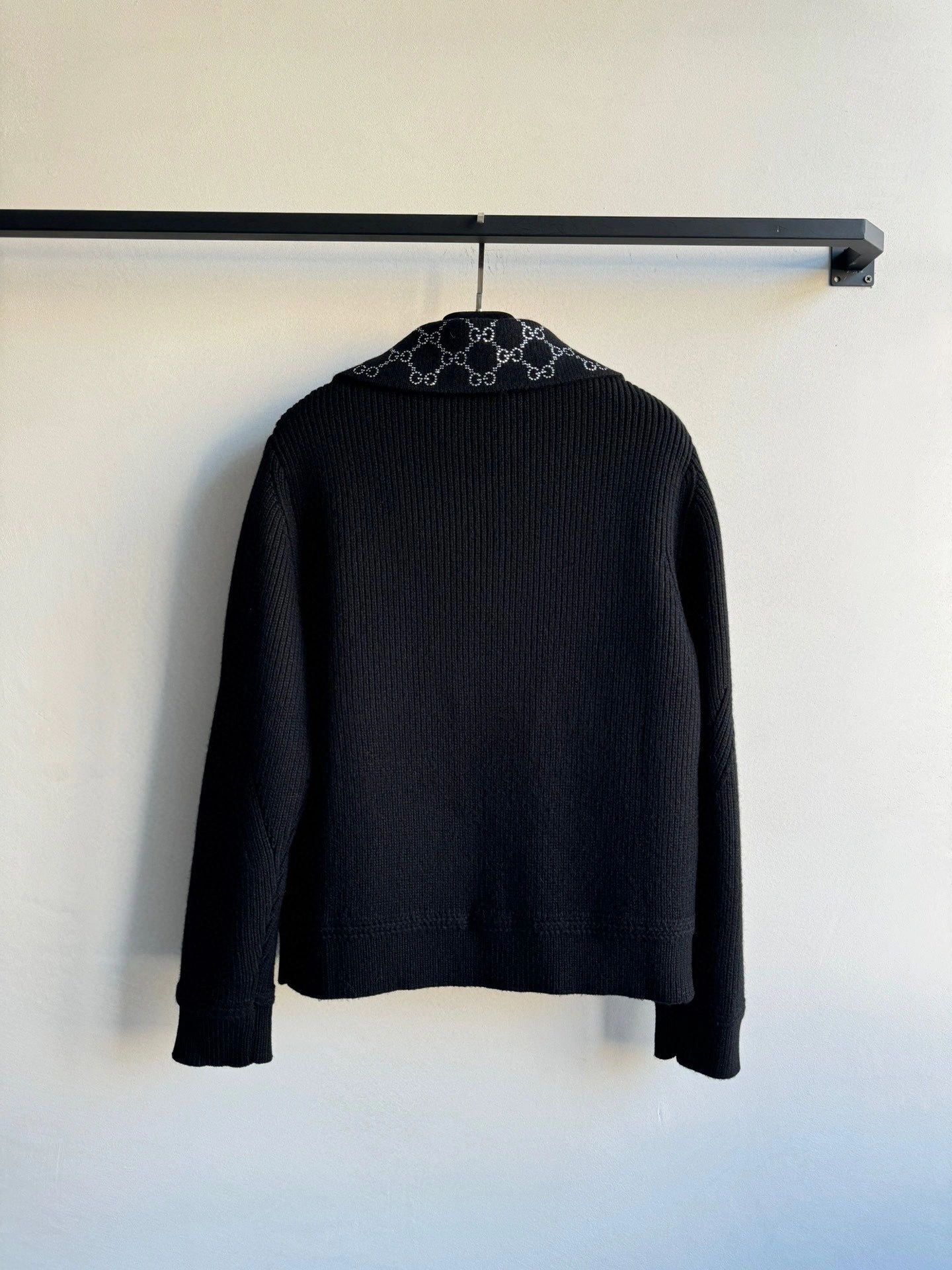 Victoria-- 6u33i wool oversized item:D-F245K1319
