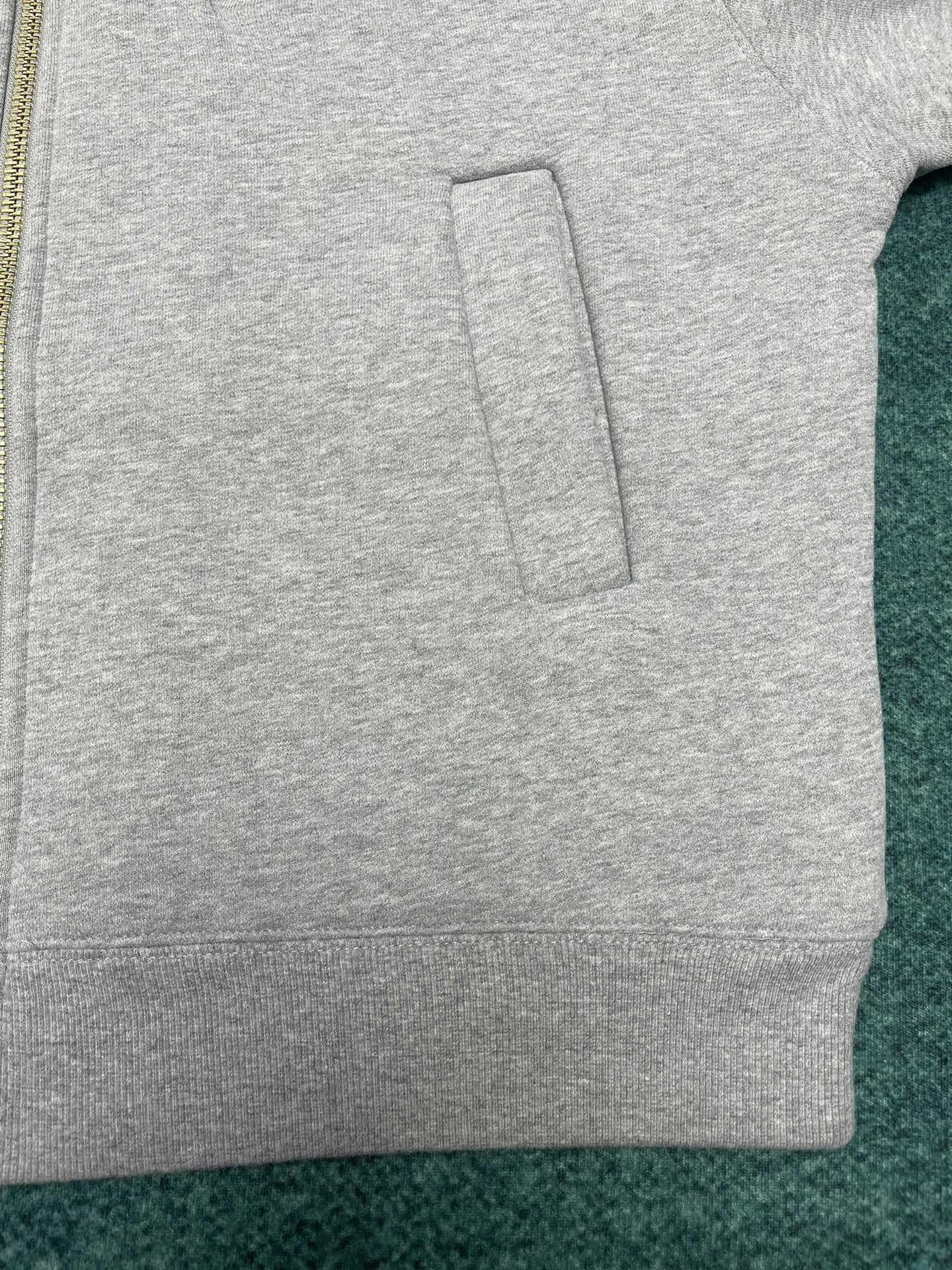 Victoria-- 71x71r1 Embroidery item:D-F443J2804