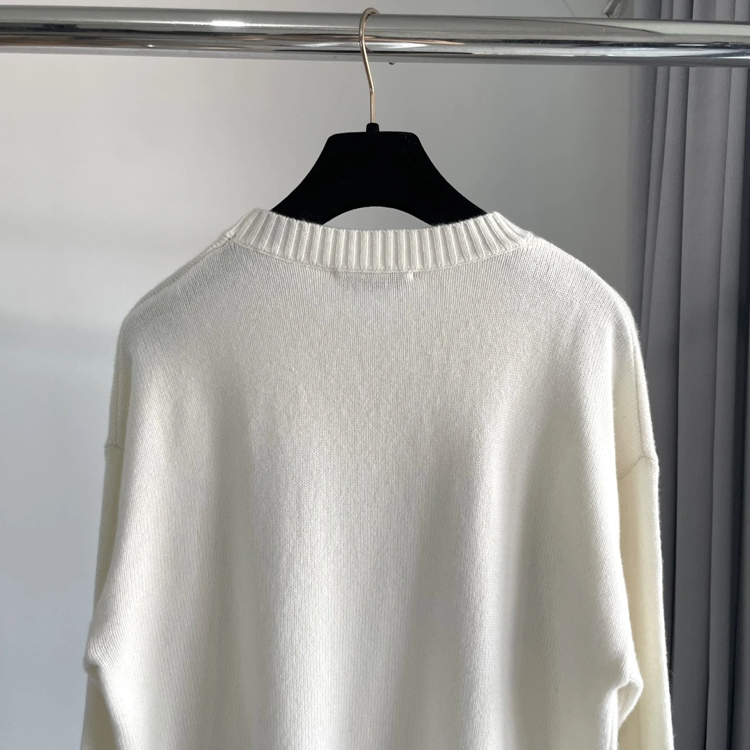 Victoria-- 71x71r1 cashmere 4Colour item:D-F245G1996T-4