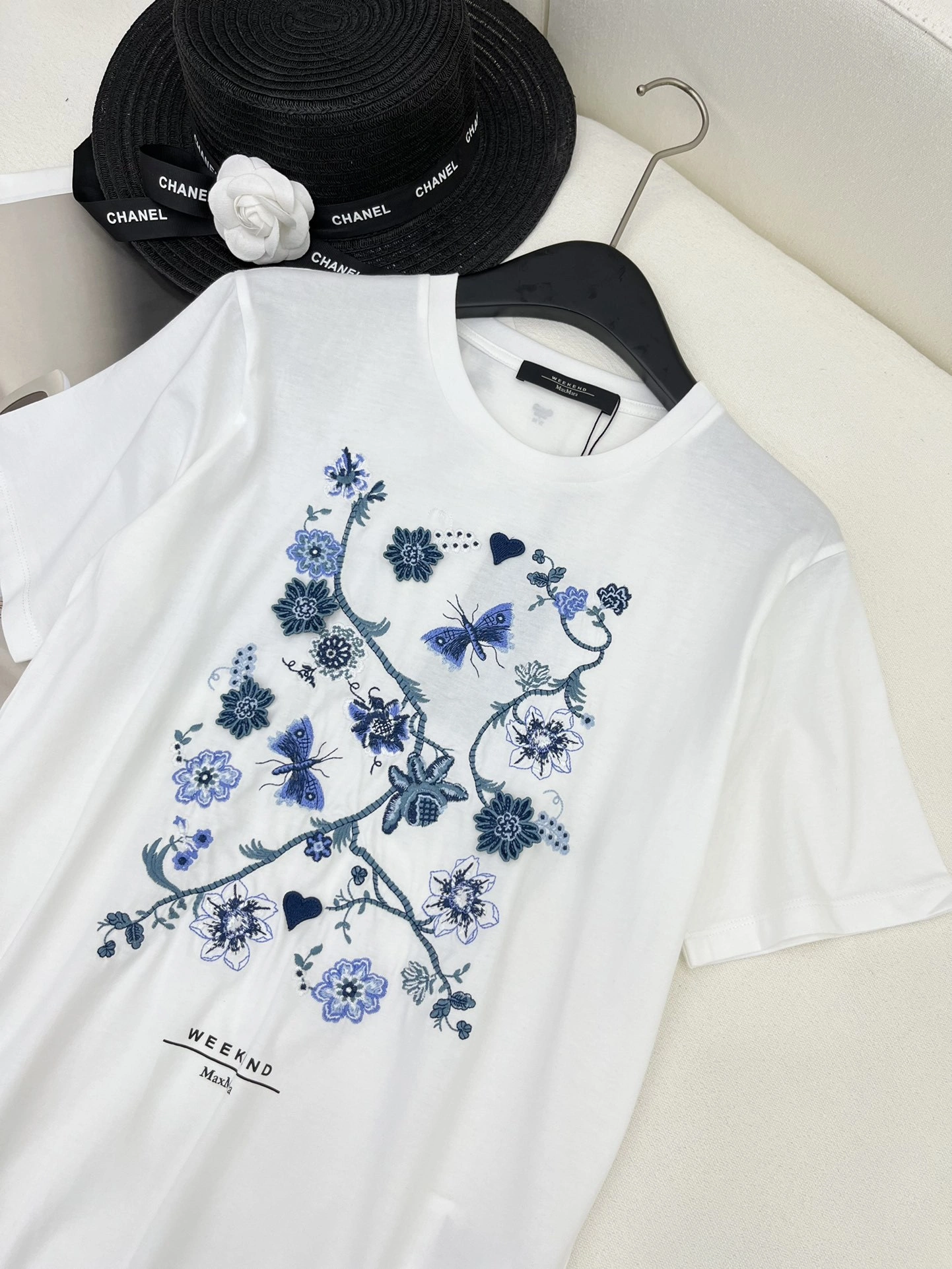 Victoria-- 71x71r1 item:D-F405G1330