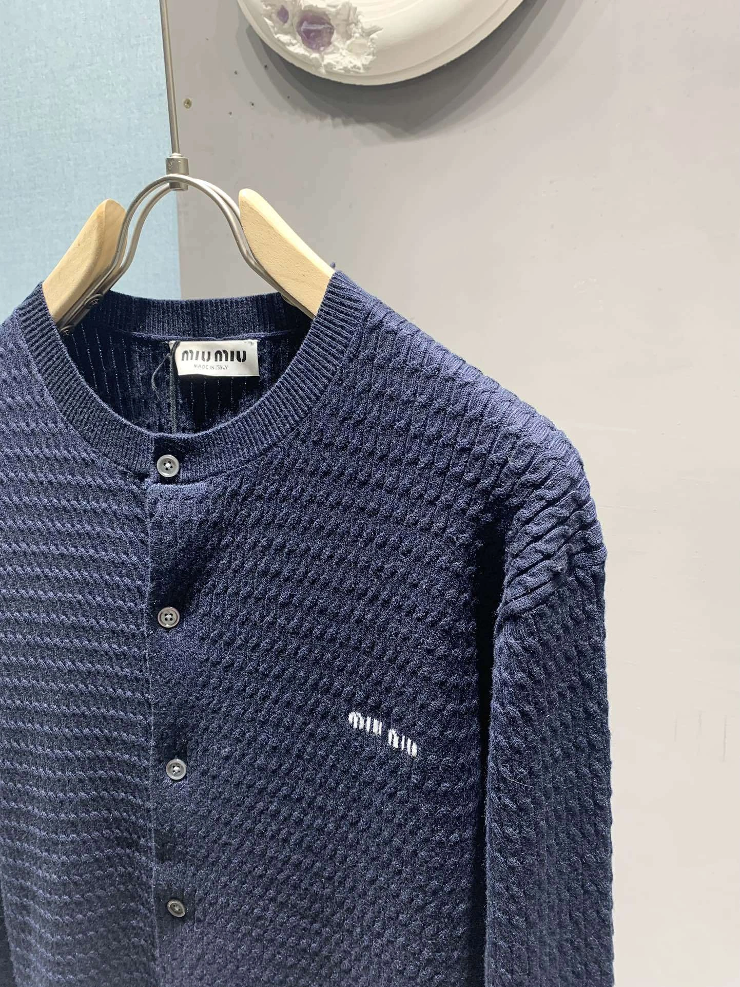 Victoria-- 7iu7iu 2025FW wool 2colour item:E-F509L1812-2H
