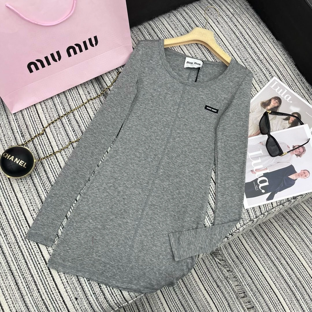 Victoria-- 7iu7iu 2colour item:D-F240H2507-2