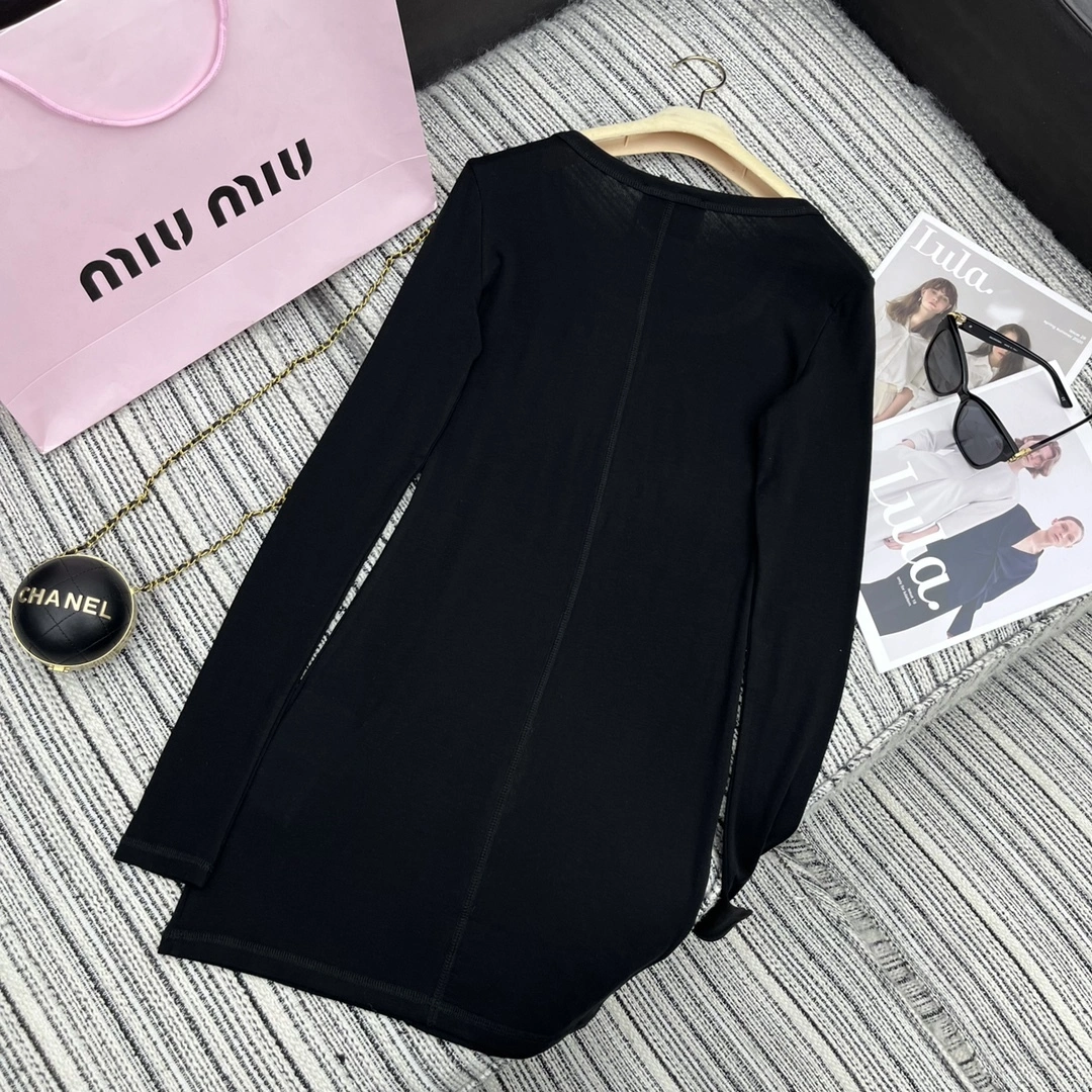 Victoria-- 7iu7iu 2colour item:D-F240H2507-2